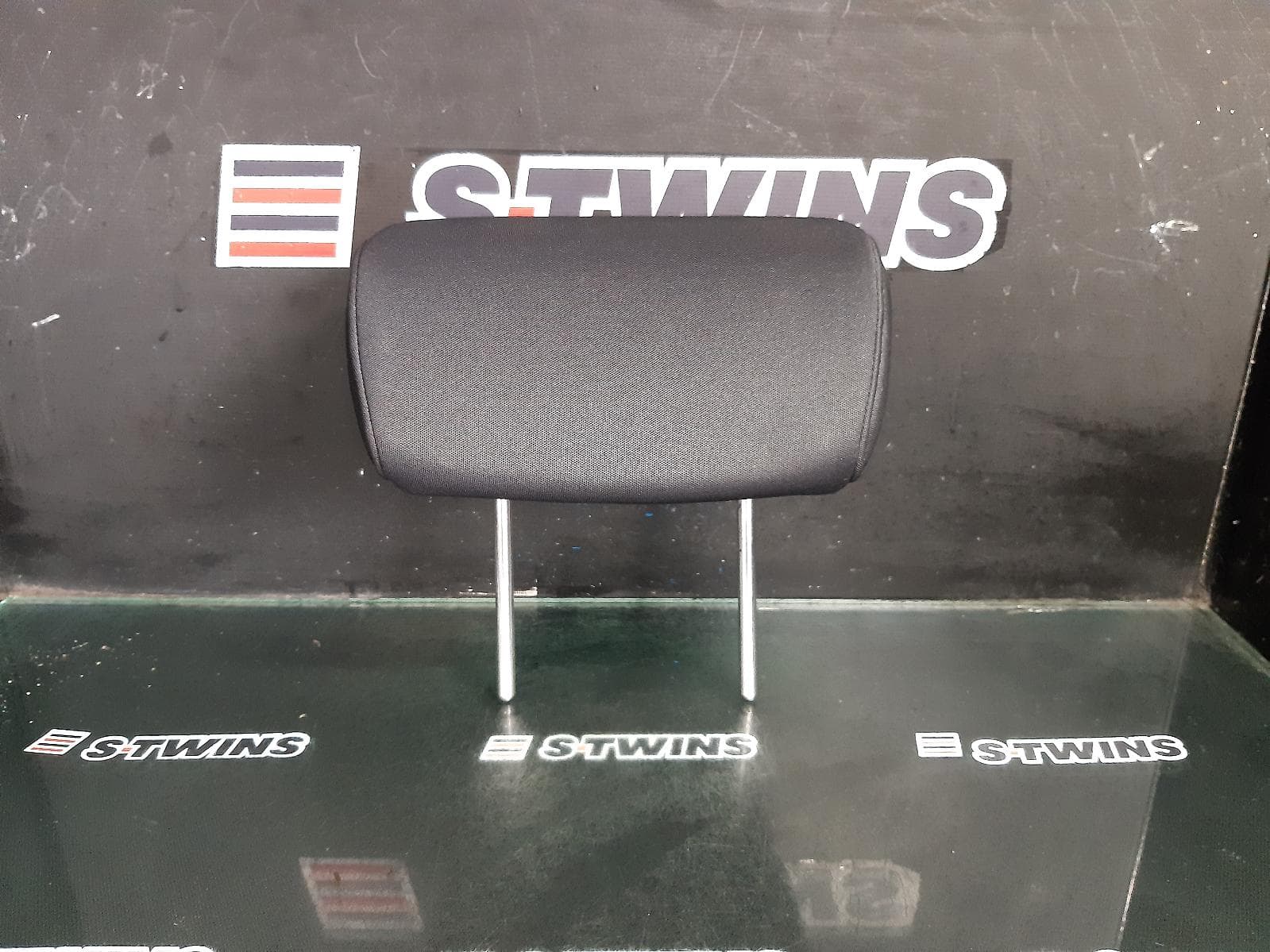 Used auto part listing image: 2010 HYUNDAI I30 HEADREST LH REAR, CLOTH, FD, 09/07-2012 0000371840