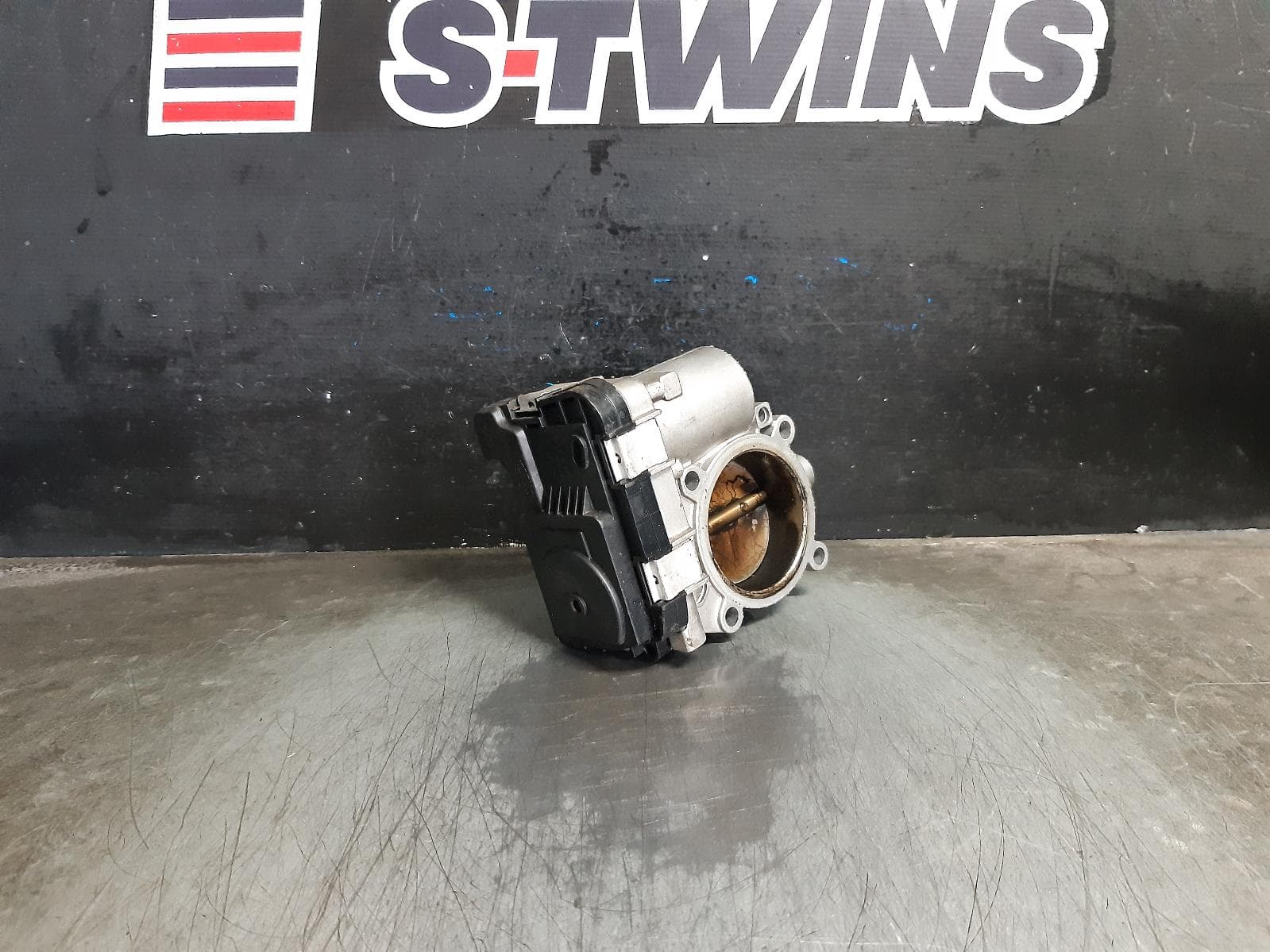 Used auto part listing image: 2010 VOLKSWAGEN JETTA THROTTLE BODY 1.4, PETROL, CAVD CODE, REGULATING FLAP/AIR INTAKE, 1KM, 11/08-07/11 0000372069