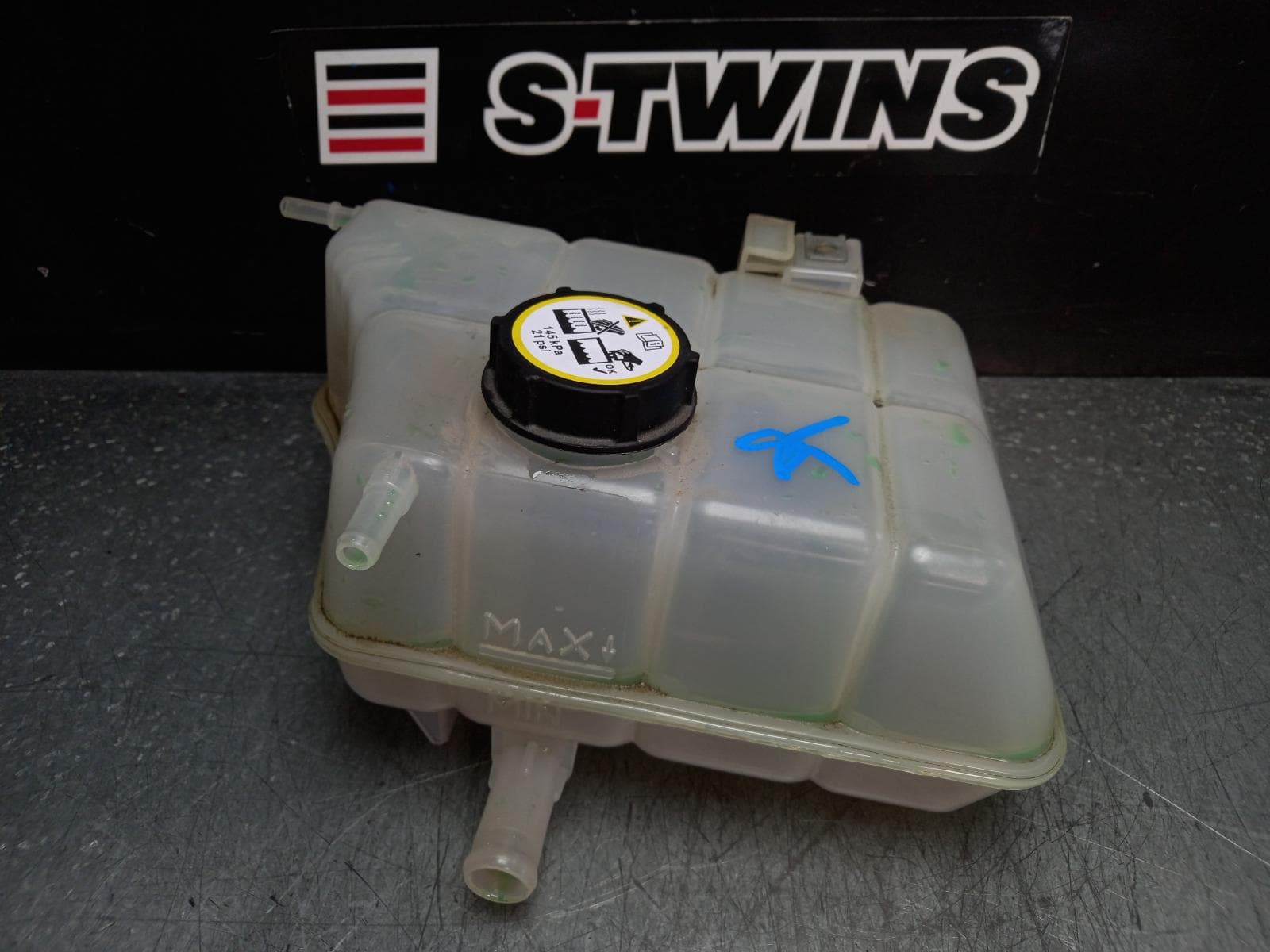 Used auto part listing image: 2014 FORD RANGER OVERFLOW BOTTLE PX SERIES 1, DIESEL, 2.2/3.2, 06/11-06/15 0000373441