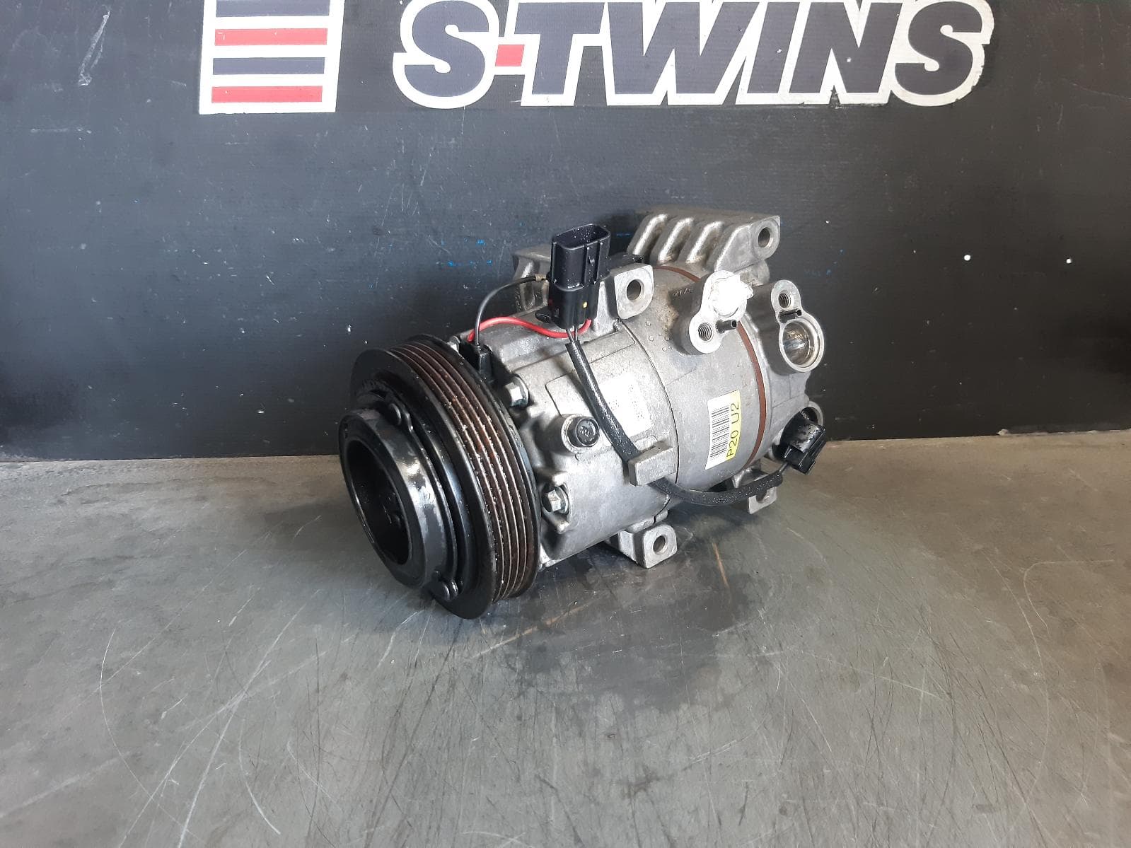 Used auto part listing image: 2018 HYUNDAI I30 A C COMPRESSOR PD, DIESEL, 1.6, TURBO, D4FB, HATCH (S. KOREA VIN KMHH), 03/17-12/20 0000373308