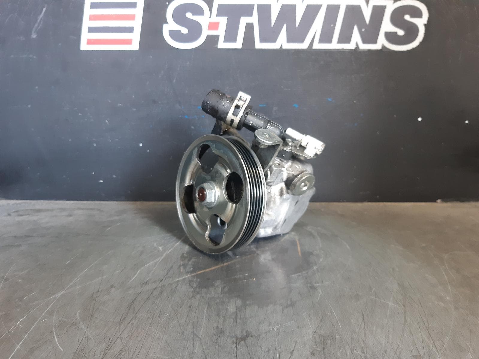 Used auto part listing image: 2011 SUBARU FORESTER STEERING PUMP PETROL, 2.5, EJ25, TURBO, 02/08-12/12 0000373278