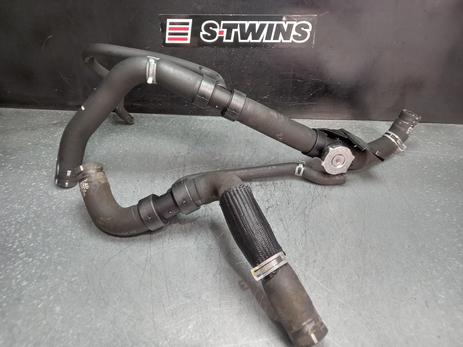 Used auto part listing image: 2013 JEEP PATRIOT WATER PIPES OUTLETS MK 08/07-12/16 0000373418