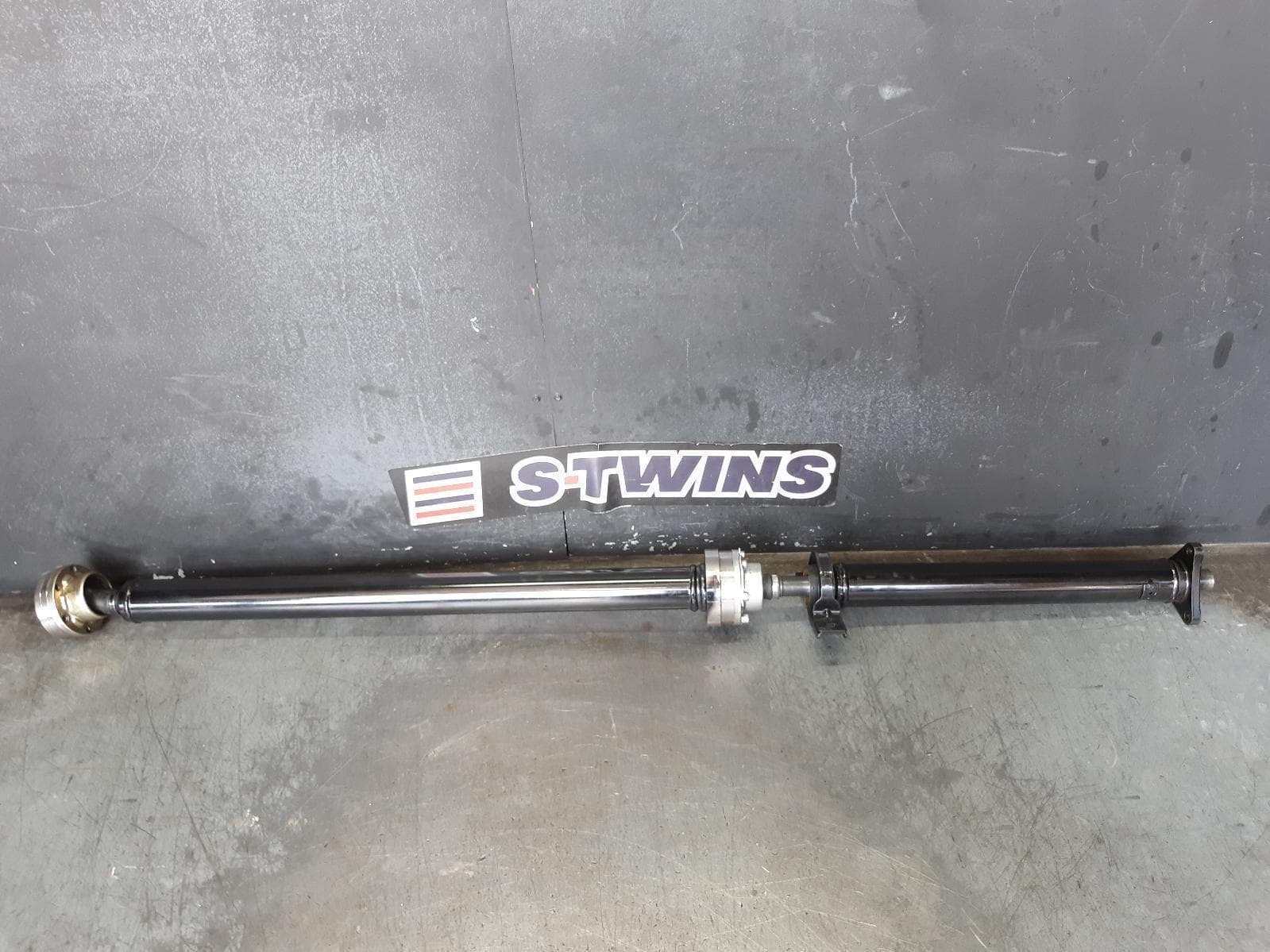 Used auto part listing image: NEW 2010 FORD FALCON REAR PROP SHAFT FG MKI, UTE, 4.0, NON TURBO, PETROL, AUTO T/M, 5 SPEED, 110mm REAR CV JOINT, 05/08-10/11 0000375023