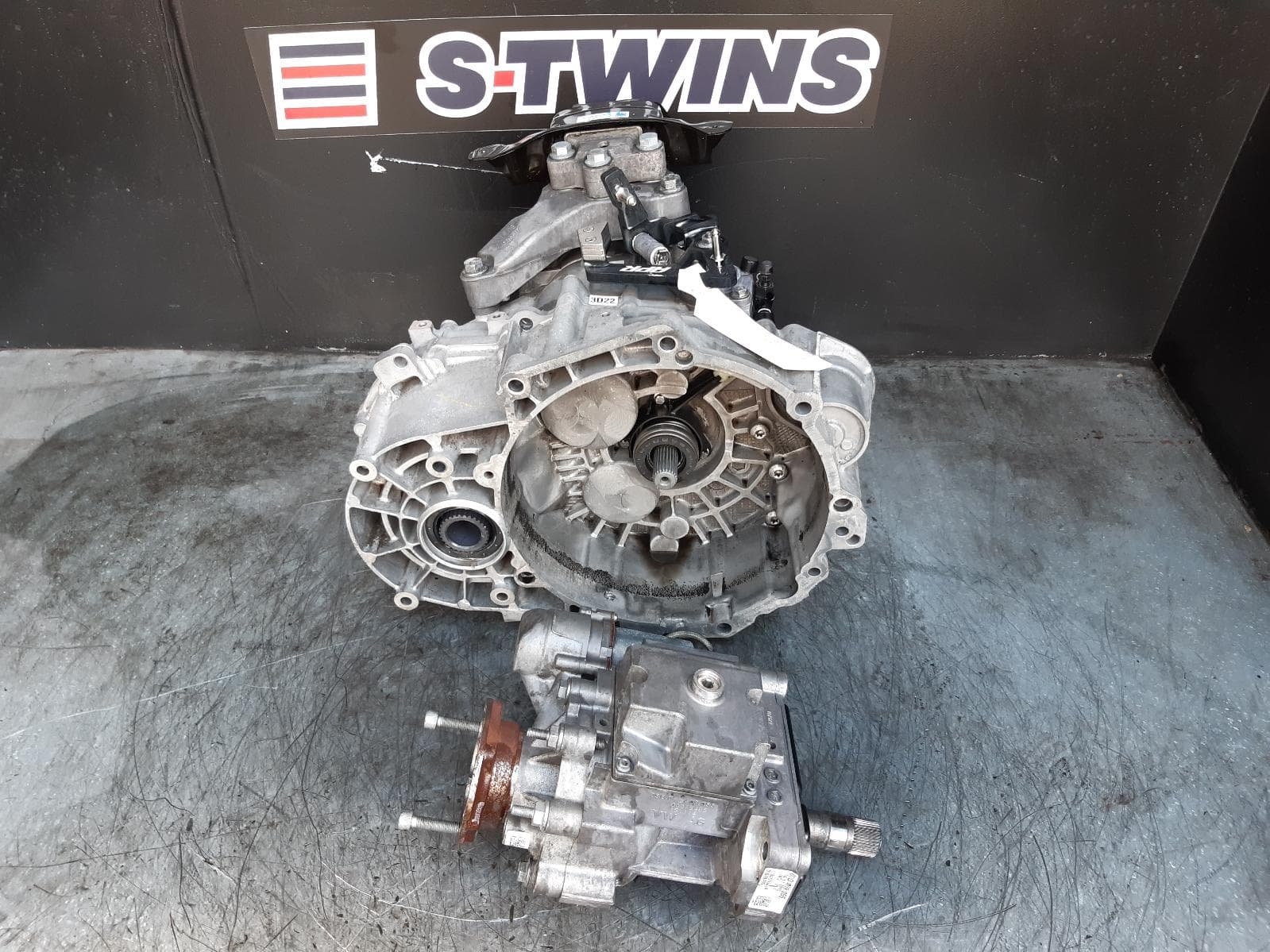 Used auto part listing image: 2016 SKODA OCTAVIA TRANS GEARBOX MANUAL, FWD, PETROL, 2.0, TURBO, NE, PNP CODE, 09/13-09/20 0000113284