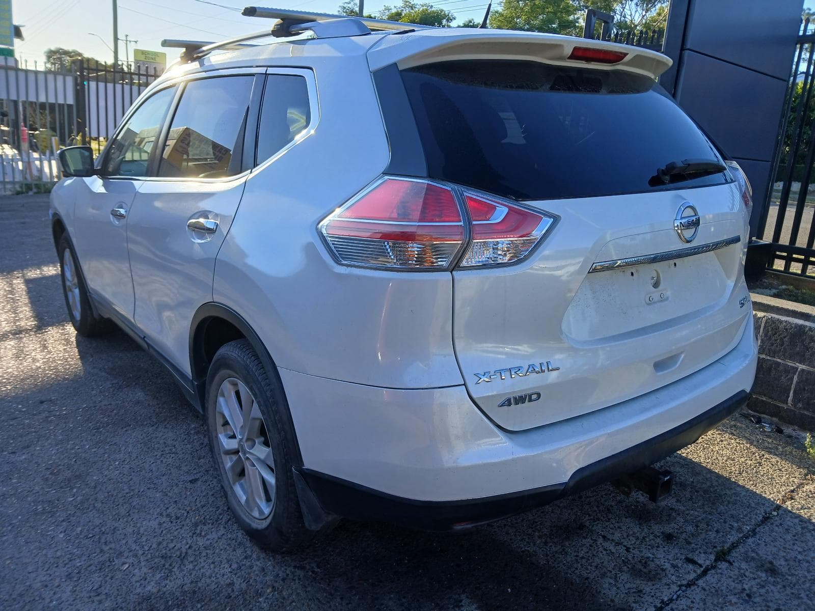 2014 NISSAN XTRAIL 5