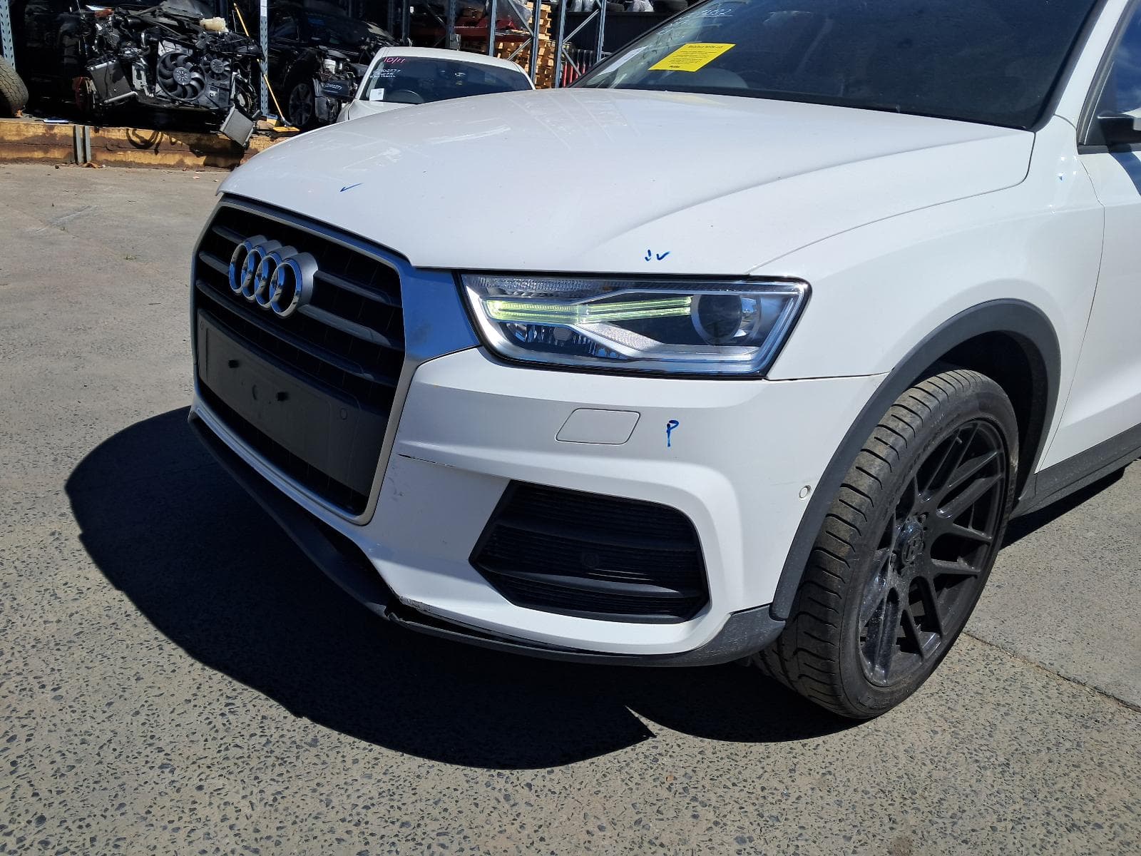 2018 AUDI Q3 9
