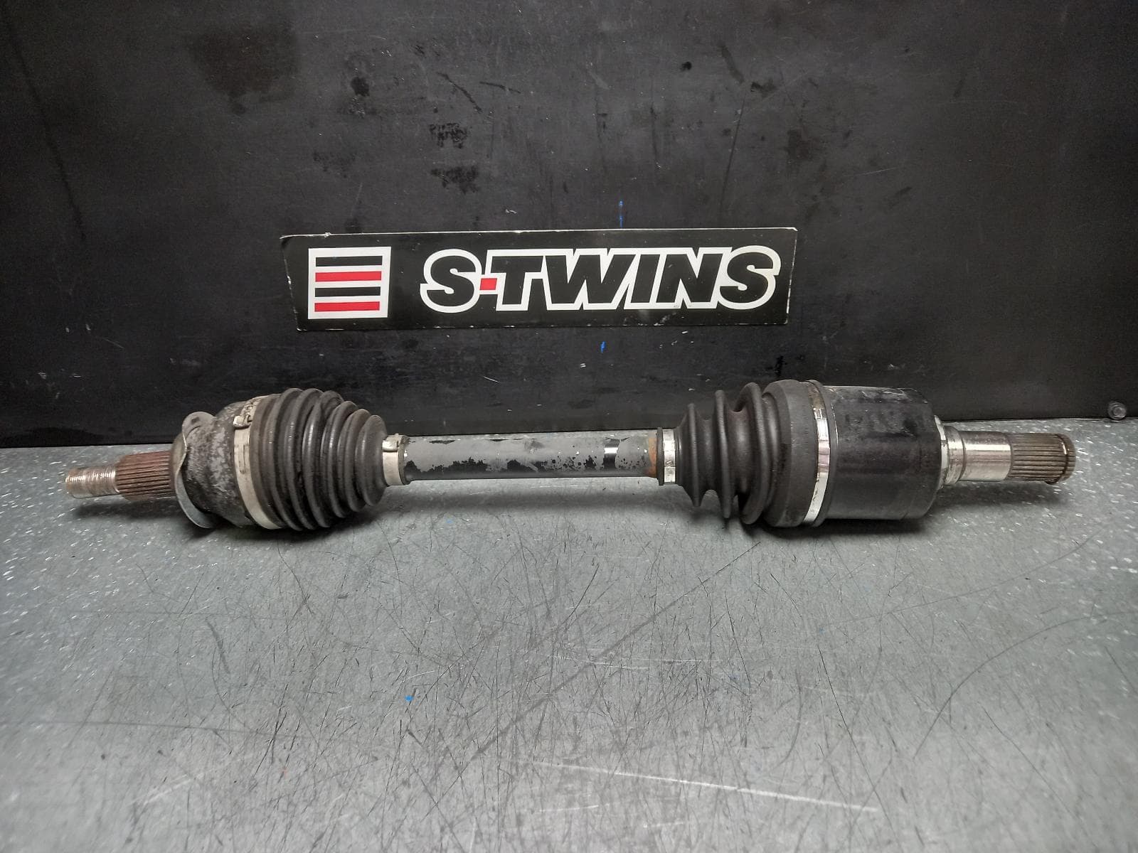 Used auto part listing image: 2017 MAZDA CX5 LEFT DRIVESHAFT FRONT, AUTO, AWD, DIESEL, KF, 02/17-12/23 0000375903