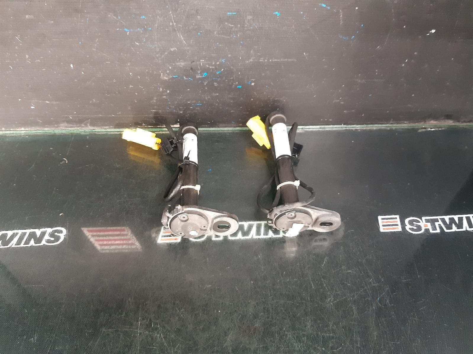 Used auto part listing image: 2021 MERCEDES GLB CLASS BONNET HINGE STRUT X247, BONNET SAFETY ACTUATORS (PAIR), 12/19- 0000376631