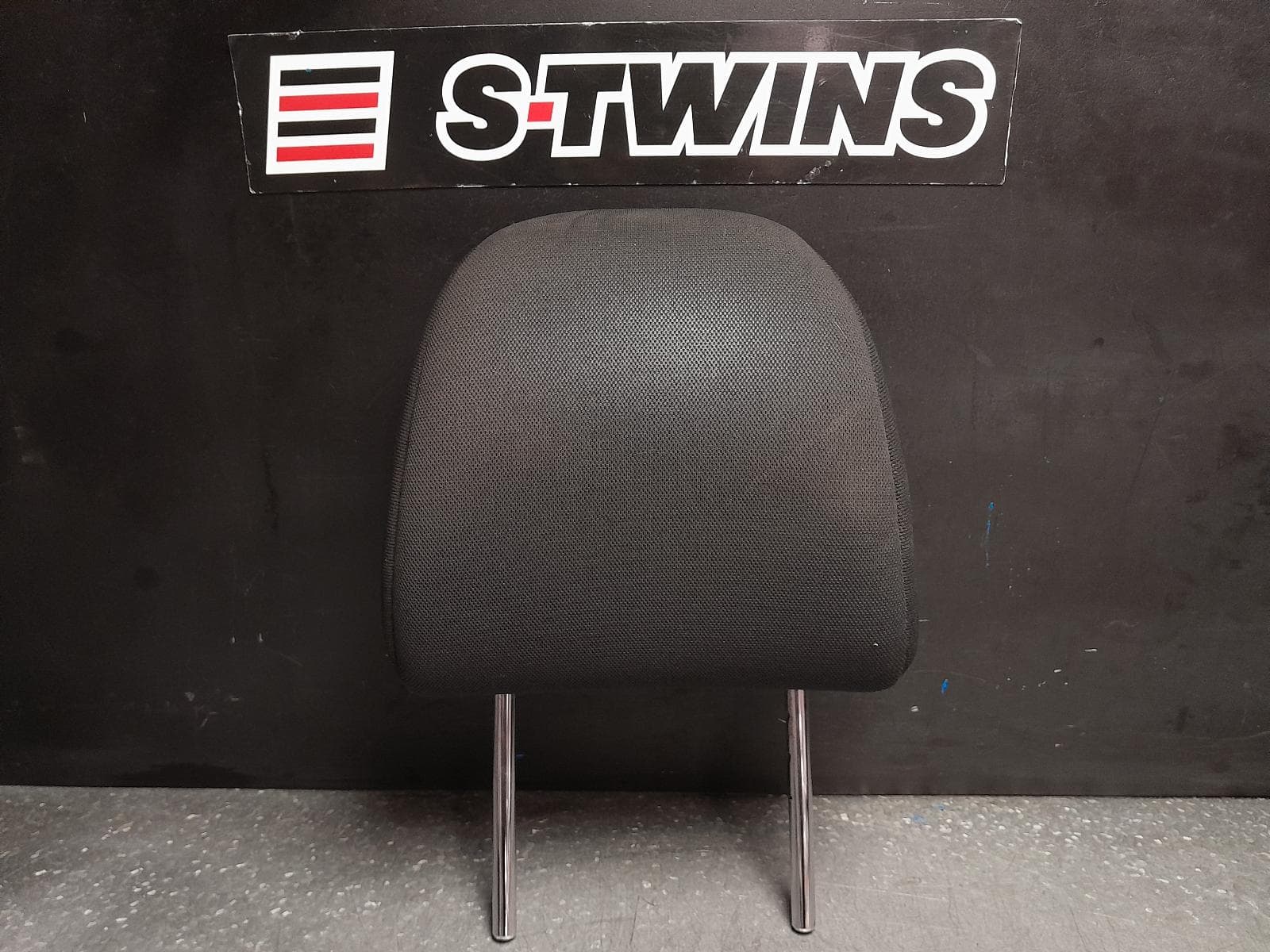 Used auto part listing image: 2012 TOYOTA RAV4 HEADREST RH FRONT, CLOTH, ACA33/ACA38, 11/05-11/12 0000376289