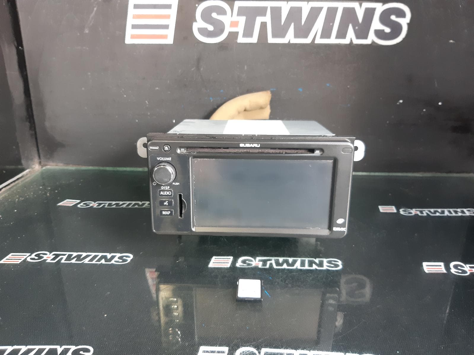 Used auto part listing image: 2013 SUBARU FORESTER SAT NAV HEAD UNIT (P/N ON FACE FF205KS), SJ, 12/12-03/15 0000376056