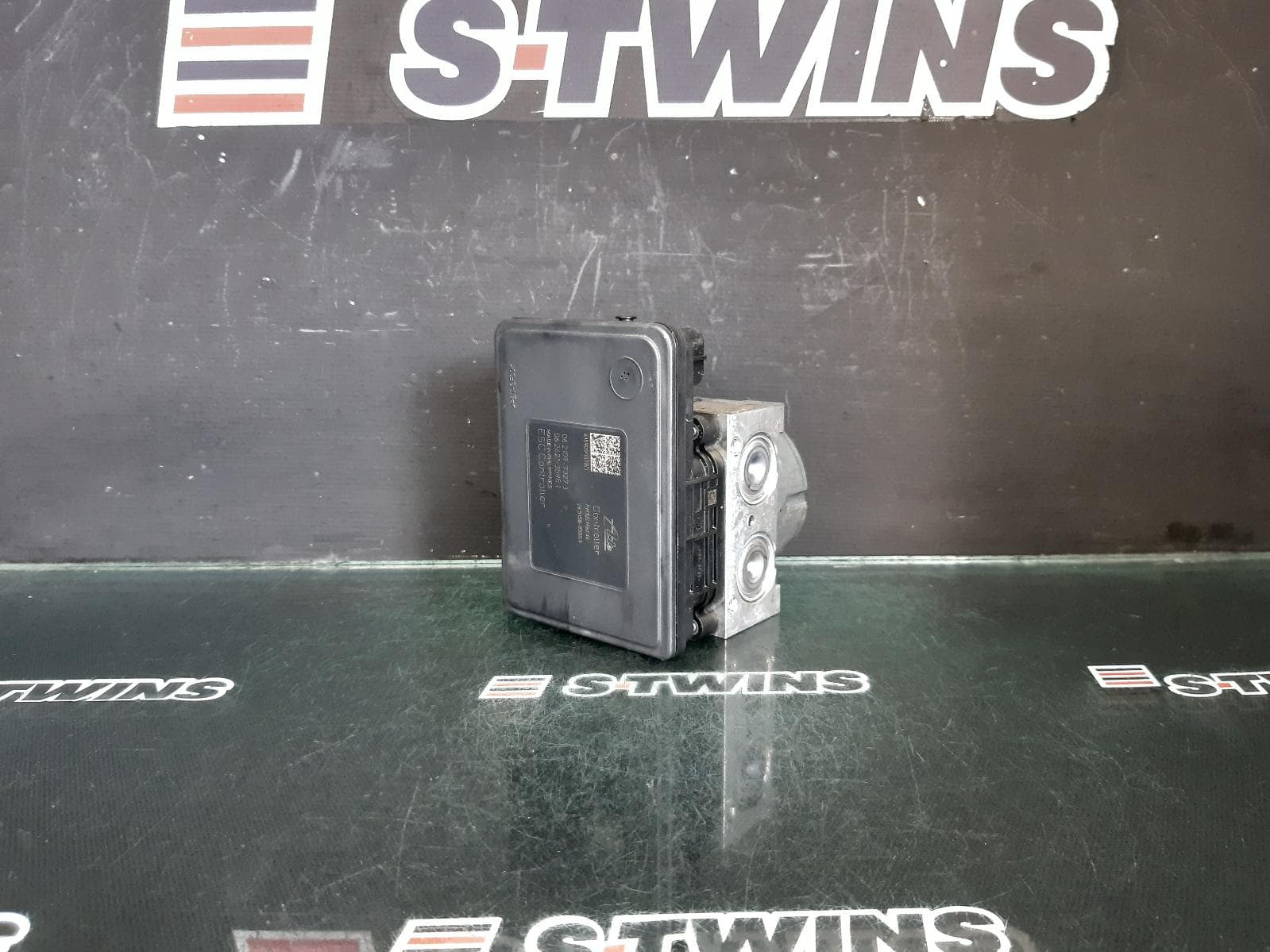 Used auto part listing image: 2015 MAZDA 3 ABS PUMP MODULATOR BM-BN, P/N B45B437A0B, 06/13-02/19 0000331095