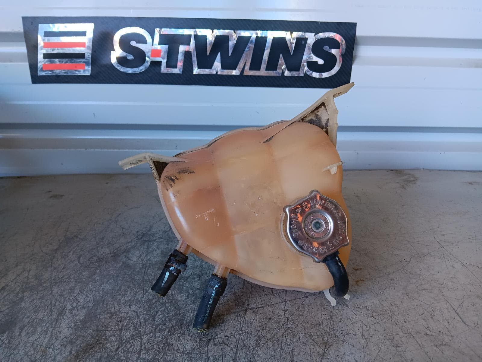 Used auto part listing image: 2007 JEEP WRANGLER OVERFLOW BOTTLE DIESEL, JK, 03/07-11/10 0000375798