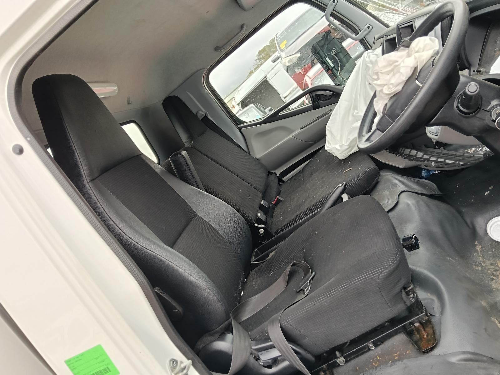 2021 MITSUBISHI CANTER 14