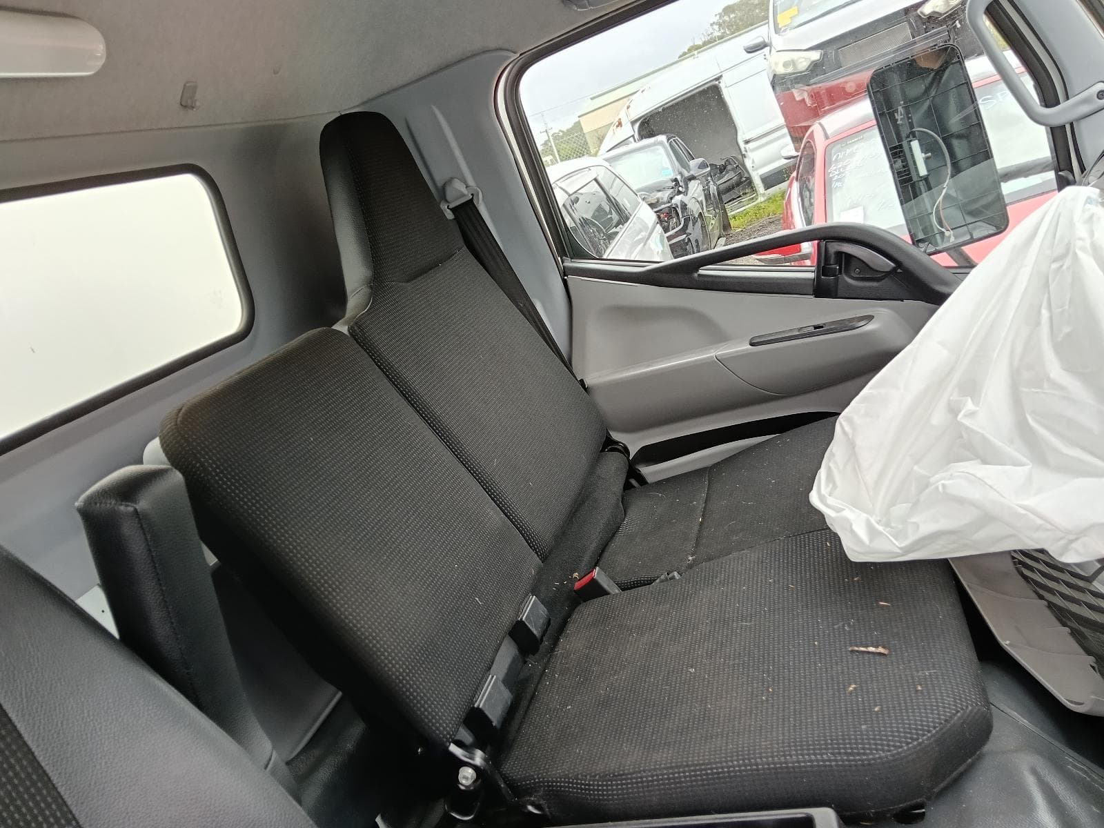 2021 MITSUBISHI CANTER 15
