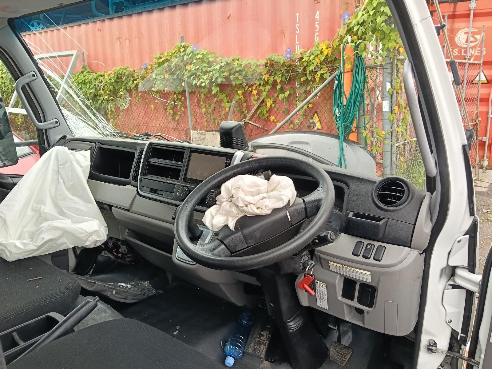 2021 MITSUBISHI CANTER 9
