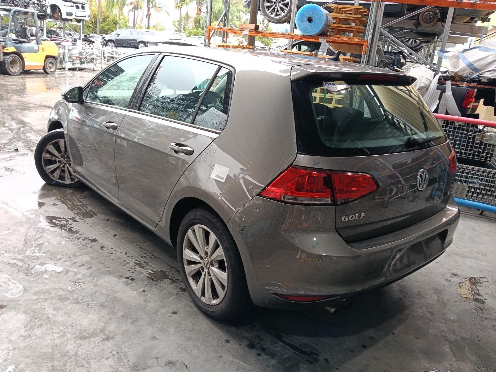 2017 VOLKSWAGEN GOLF 4