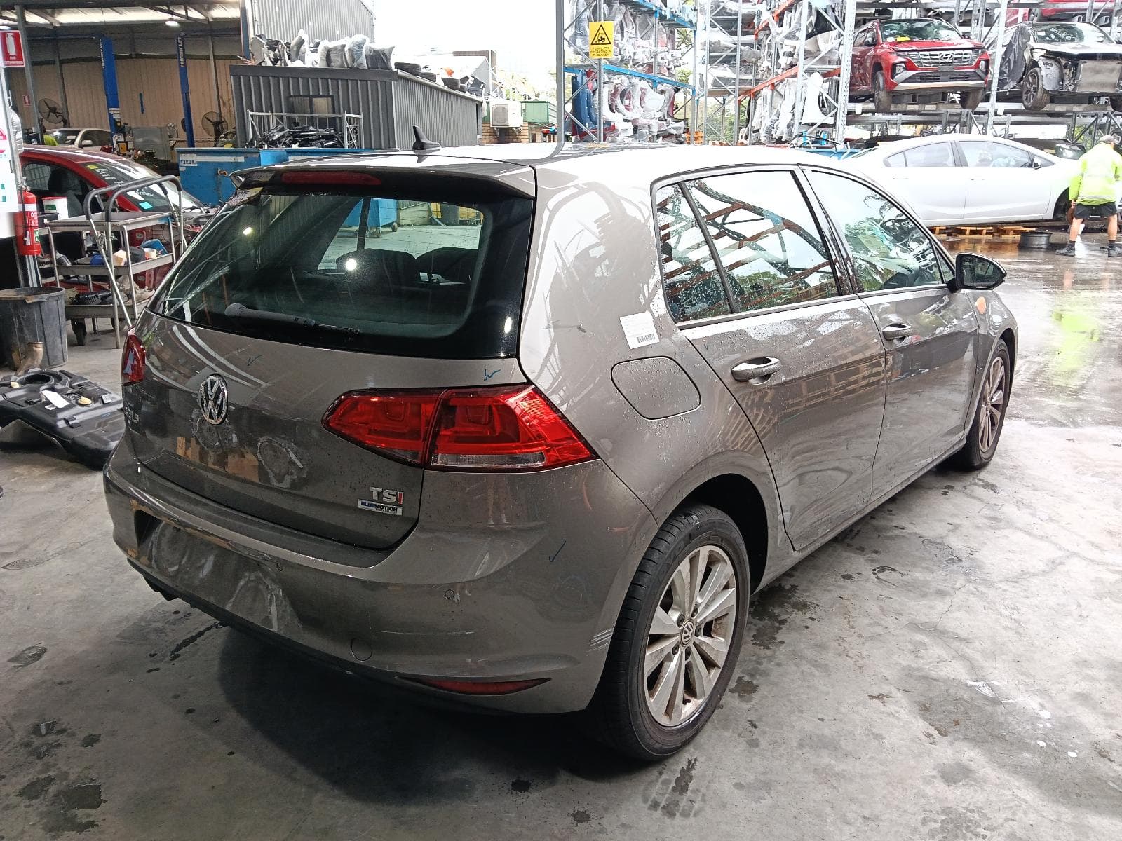 2017 VOLKSWAGEN GOLF 5