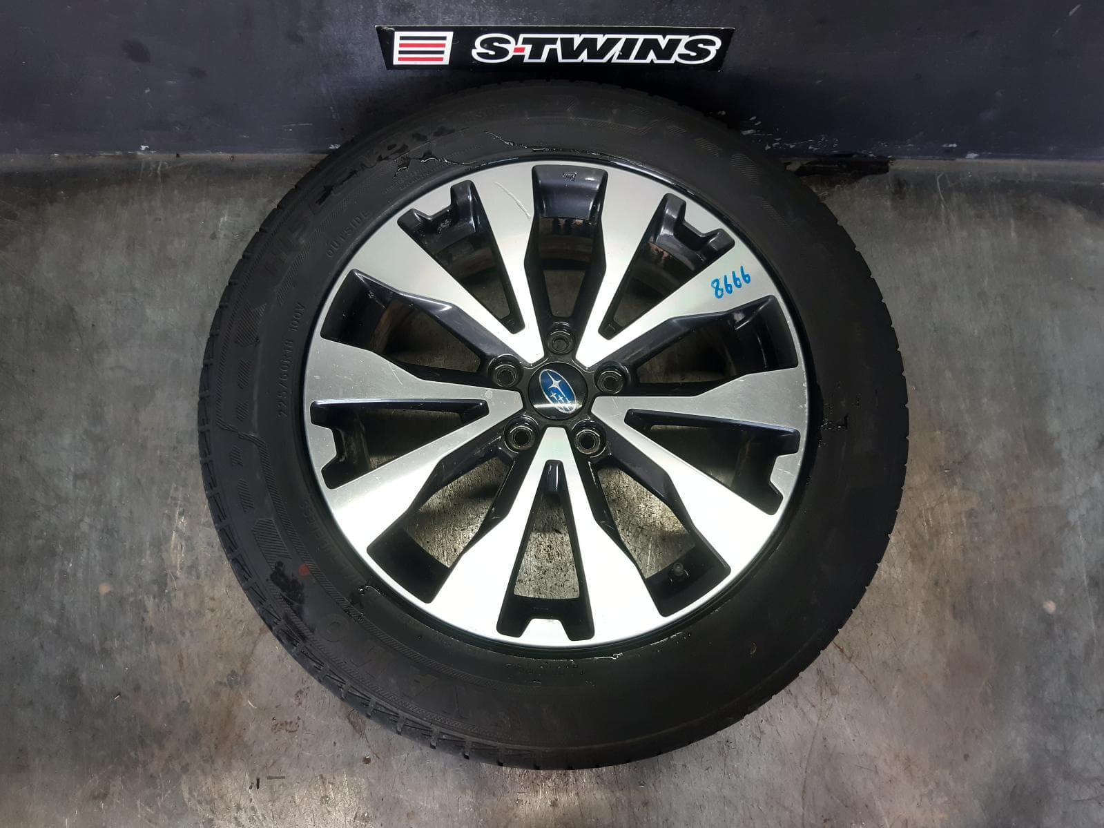 Used auto part listing image: 2016 SUBARU OUTBACK WHEEL MAG FACTORY, 18X7IN, 6TH GEN, 08/14-12/17 0000377201
