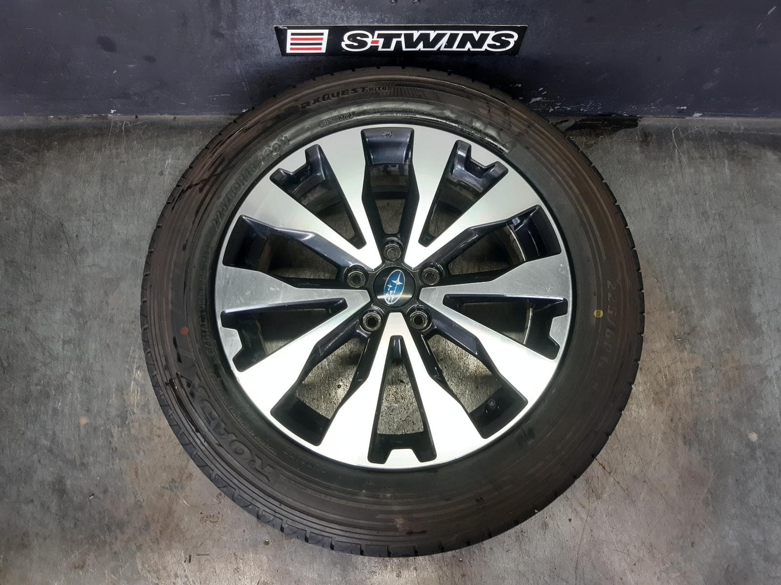 Used auto part listing image: 2016 SUBARU OUTBACK WHEEL MAG FACTORY, 18X7IN, 6TH GEN, 08/14-12/17 0000377202