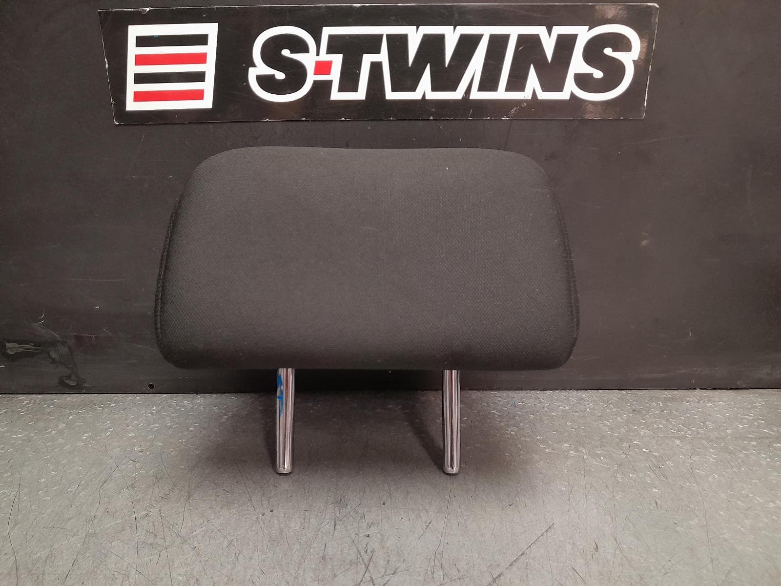 Used auto part listing image: 2023 MITSUBISHI ASX HEADREST LH REAR, XA-XD, 05/10-12/24 0000377755