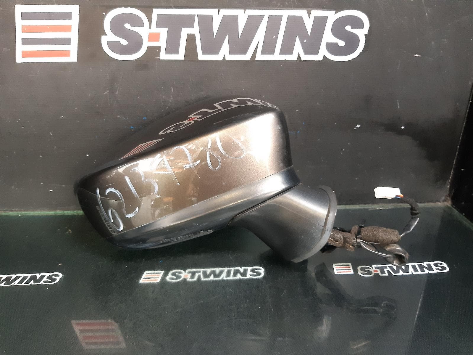 Used auto part listing image: 2014 MAZDA 3 RIGHT DOOR MIRROR BM, SP25 GT/ASTINA, HEATED, NON BLIND SPOT TYPE, 11/13-05/16 0000377418