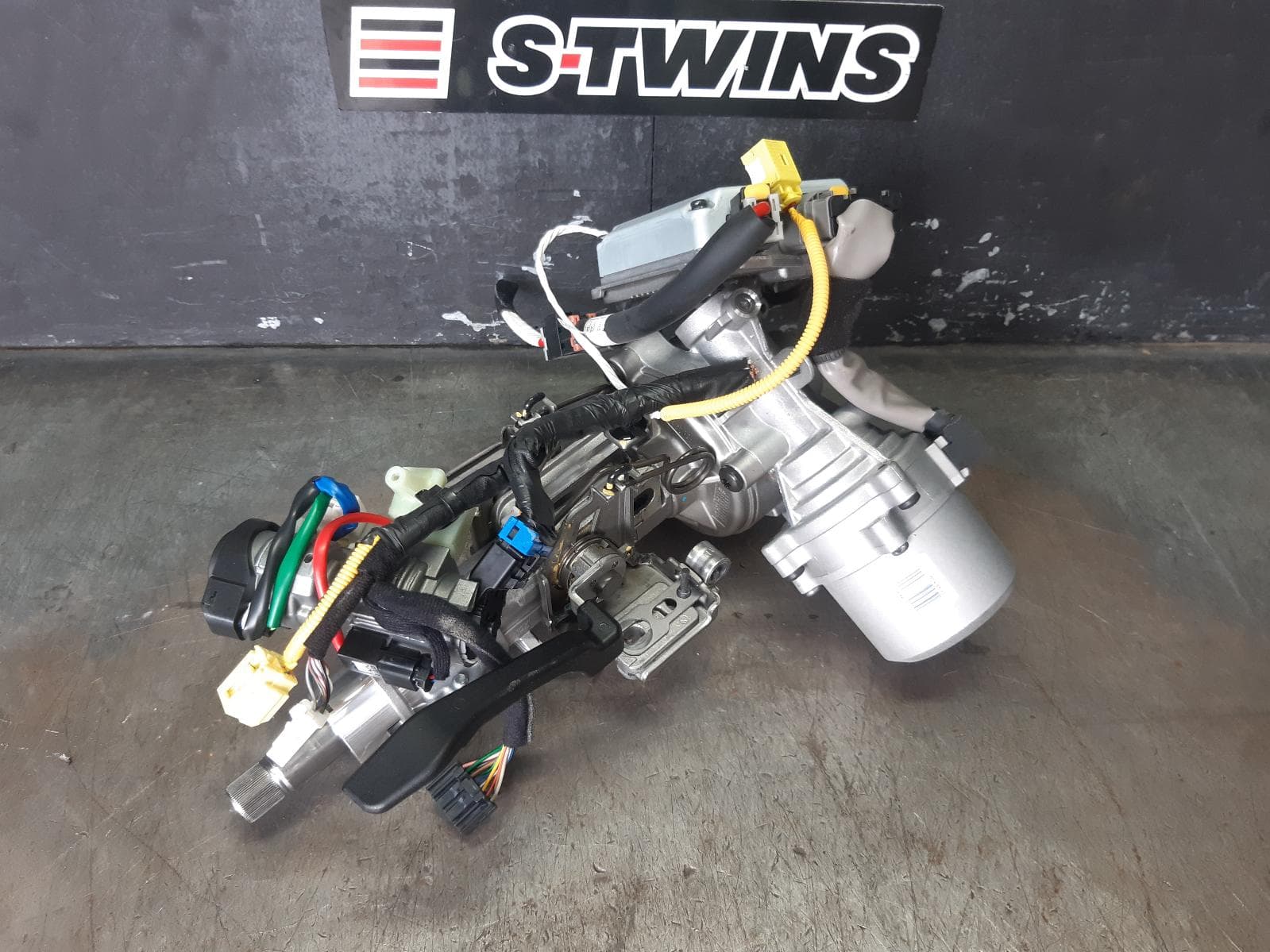 Used auto part listing image: 2019 HYUNDAI I30 STEERING COLUMN ELECTRIC W/ MOTOR ON COLUMN TYPE, PD (S. KOREA VIN KMHH), 03/17-02/21 0000376889