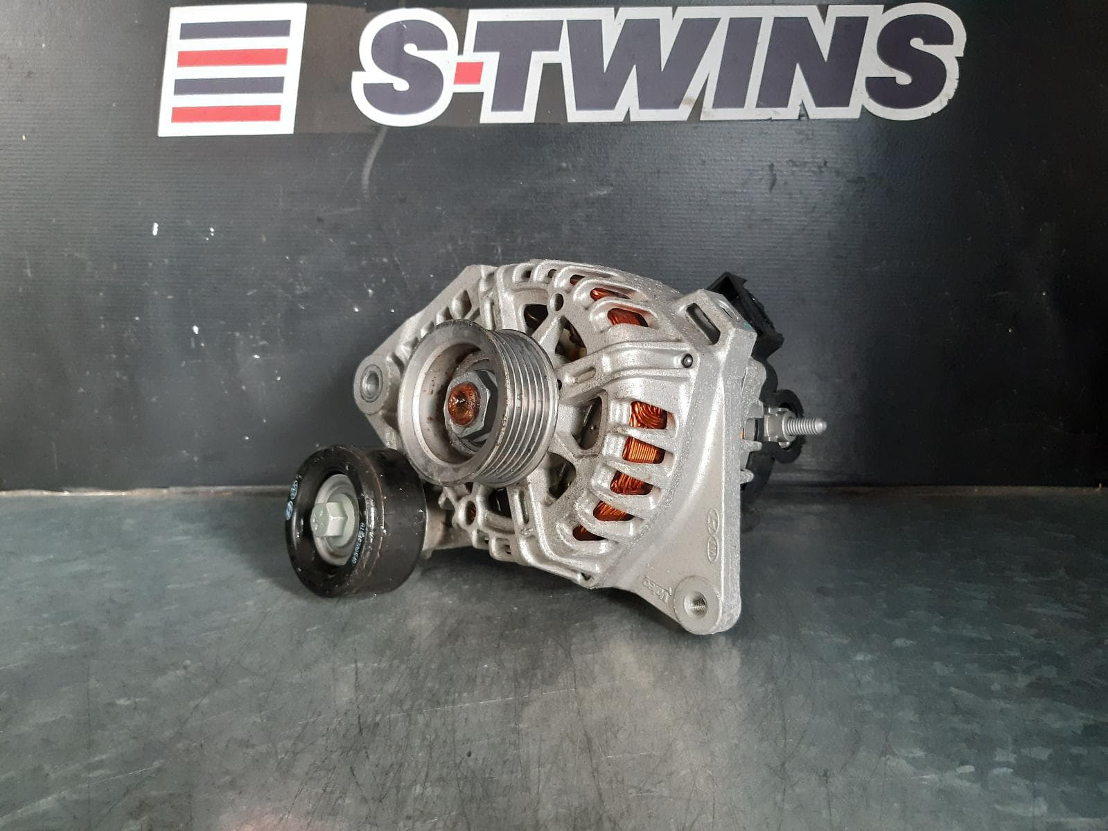 Used auto part listing image: 2020 KIA CERATO ALTERNATOR PETROL, 2.0, G4NA, BD, 04/18- 0000159180