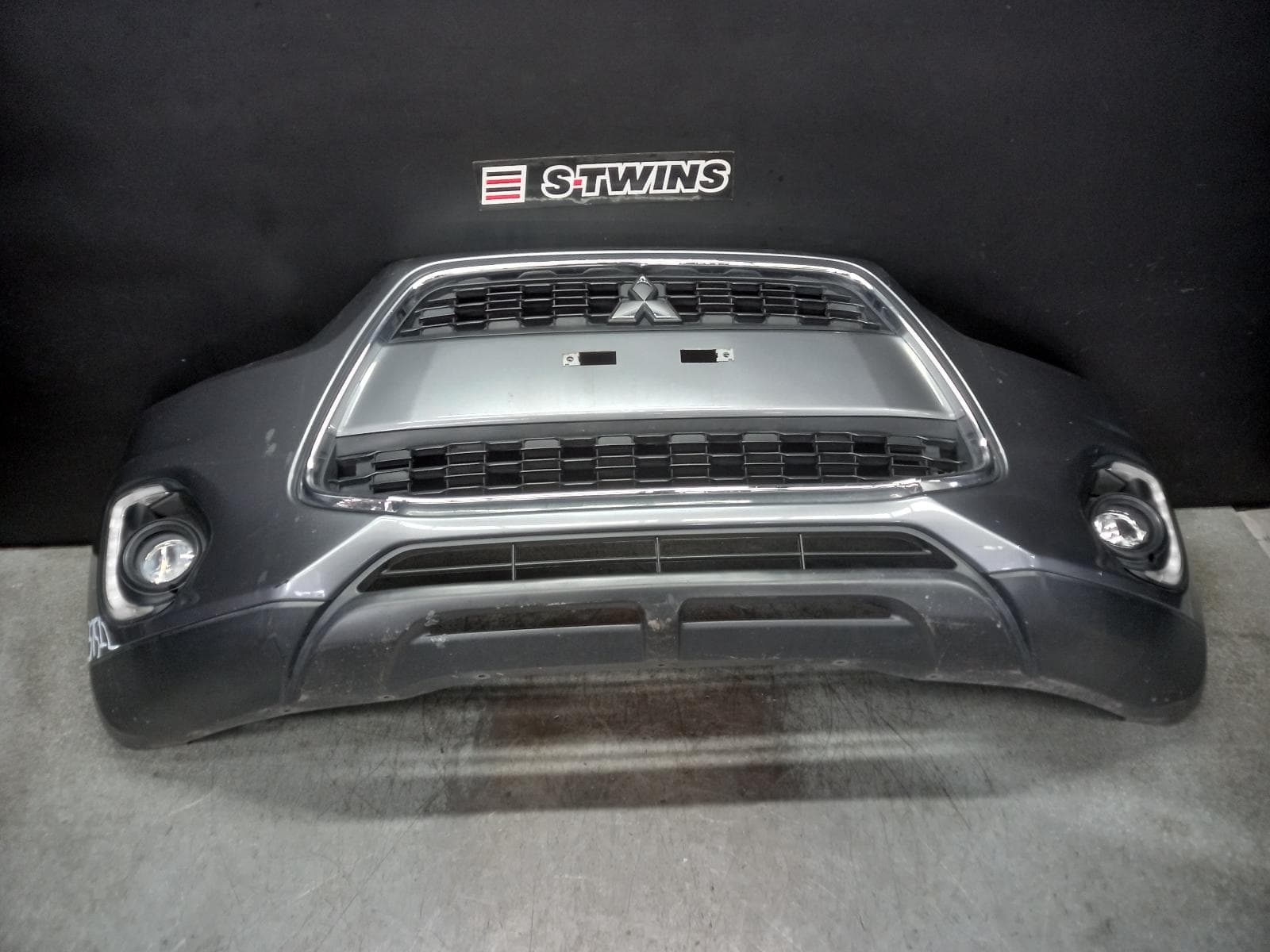 Used auto part listing image: 2015 MITSUBISHI ASX FRONT BUMPER BUMPER BAR, XB, W/ FLARE HOLE TYPE, 04/15-08/16 0000377434