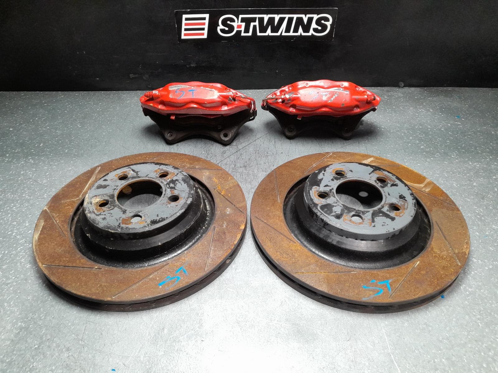 Used auto part listing image: 2013 CHRYSLER 300C CALIPER LX, BREMBO CONVERSION KIT, 12/11-12/21 0000376667