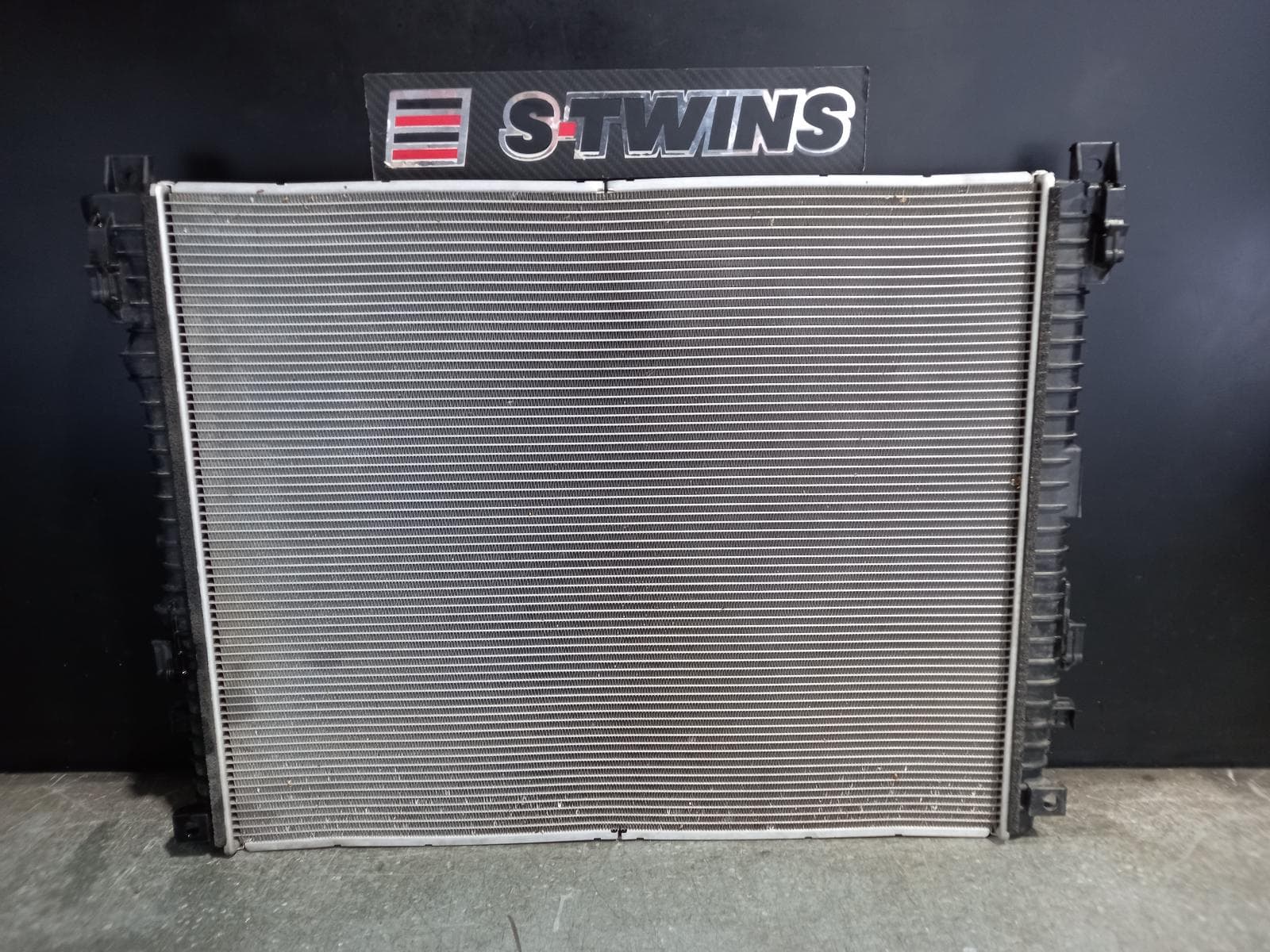 Used auto part listing image: 2021 GENESIS GV70 RADIATOR JK, 03/21- 0000237090