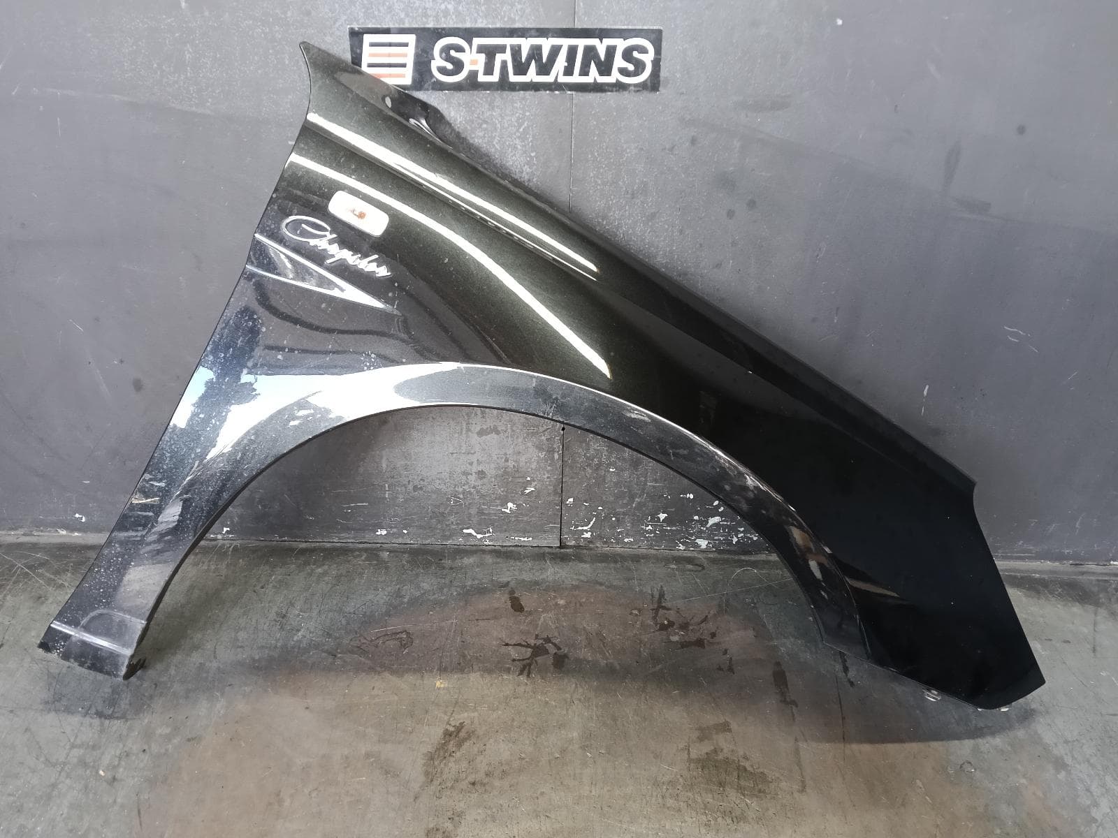 Used auto part listing image: 2010 CHRYSLER SEBRING RIGHT GUARD JS, CABRIO, 05/07-12/11 0000377966