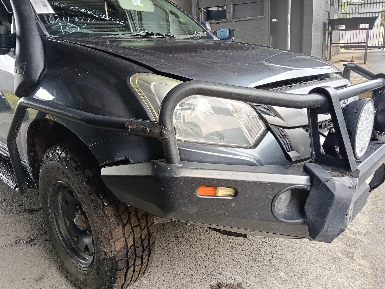 2018 ISUZU DMAX 9