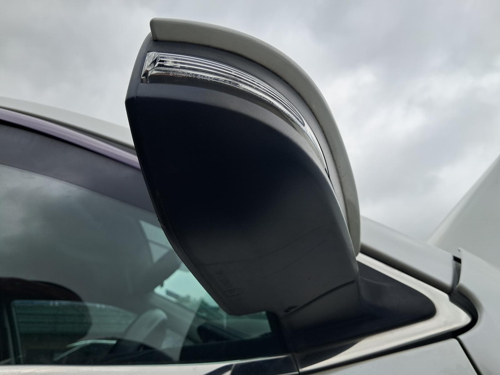 2015 TOYOTA KLUGER 13