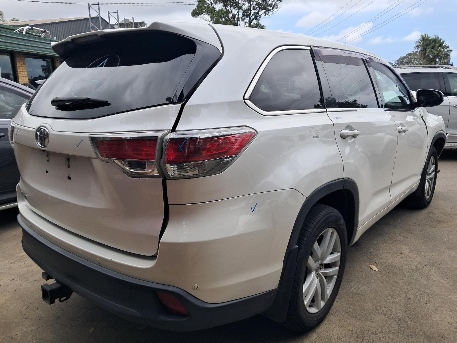 2015 TOYOTA KLUGER 5