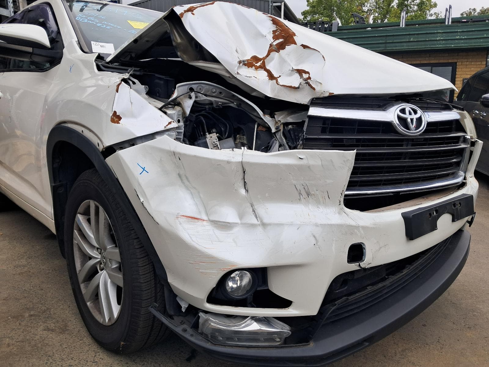 2015 TOYOTA KLUGER 6