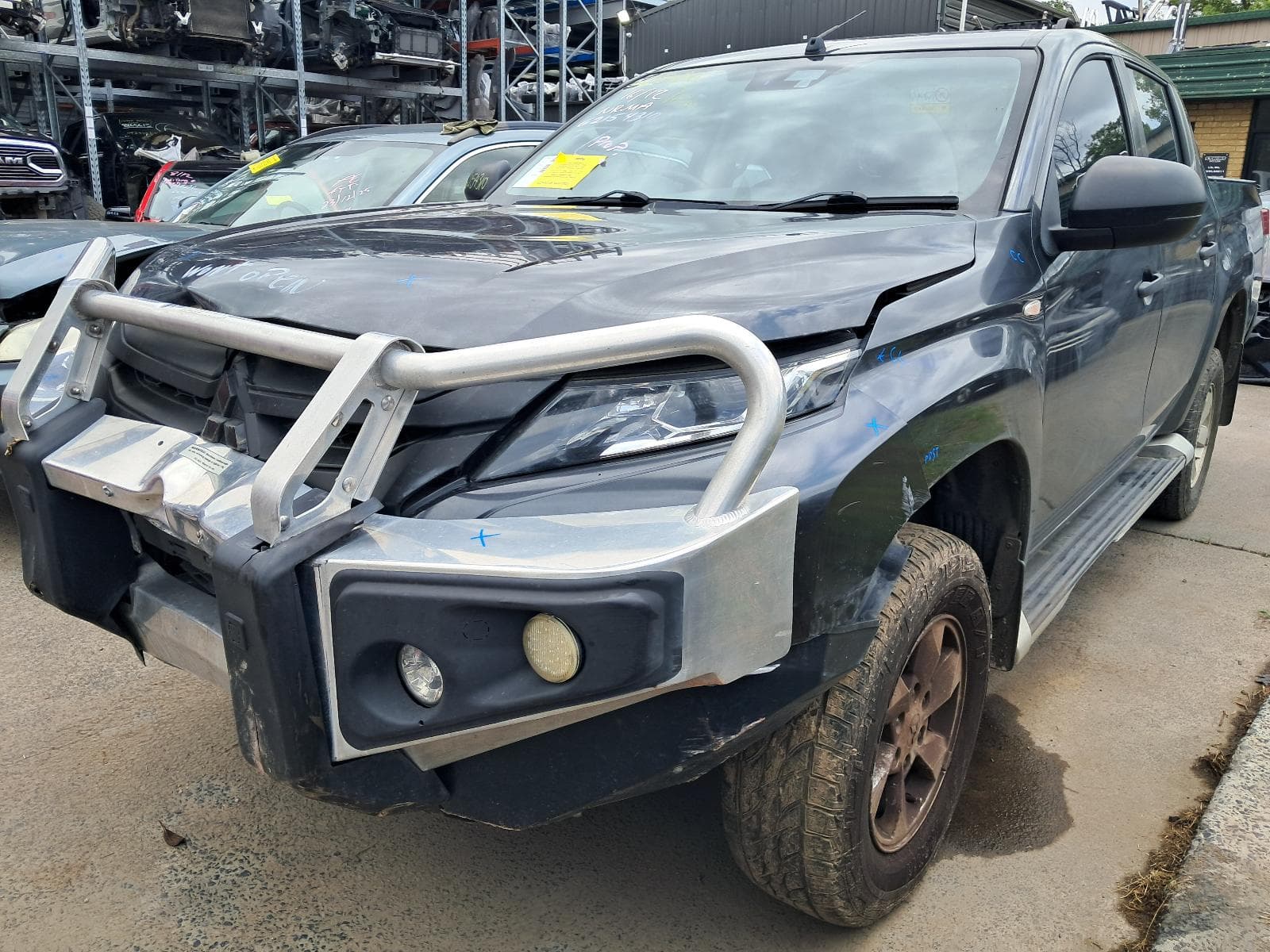 2019 MITSUBISHI TRITON 2
