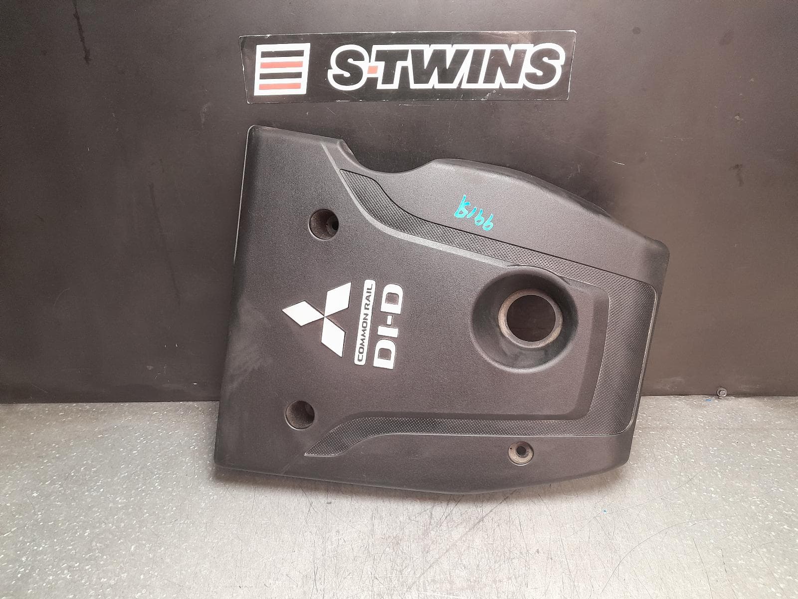 Used auto part listing image: 2016 MITSUBISHI TRITON ENGINE COVER DIESEL, 2.4, 4N15, MQ-MR, 03/15-10/23 0000379498