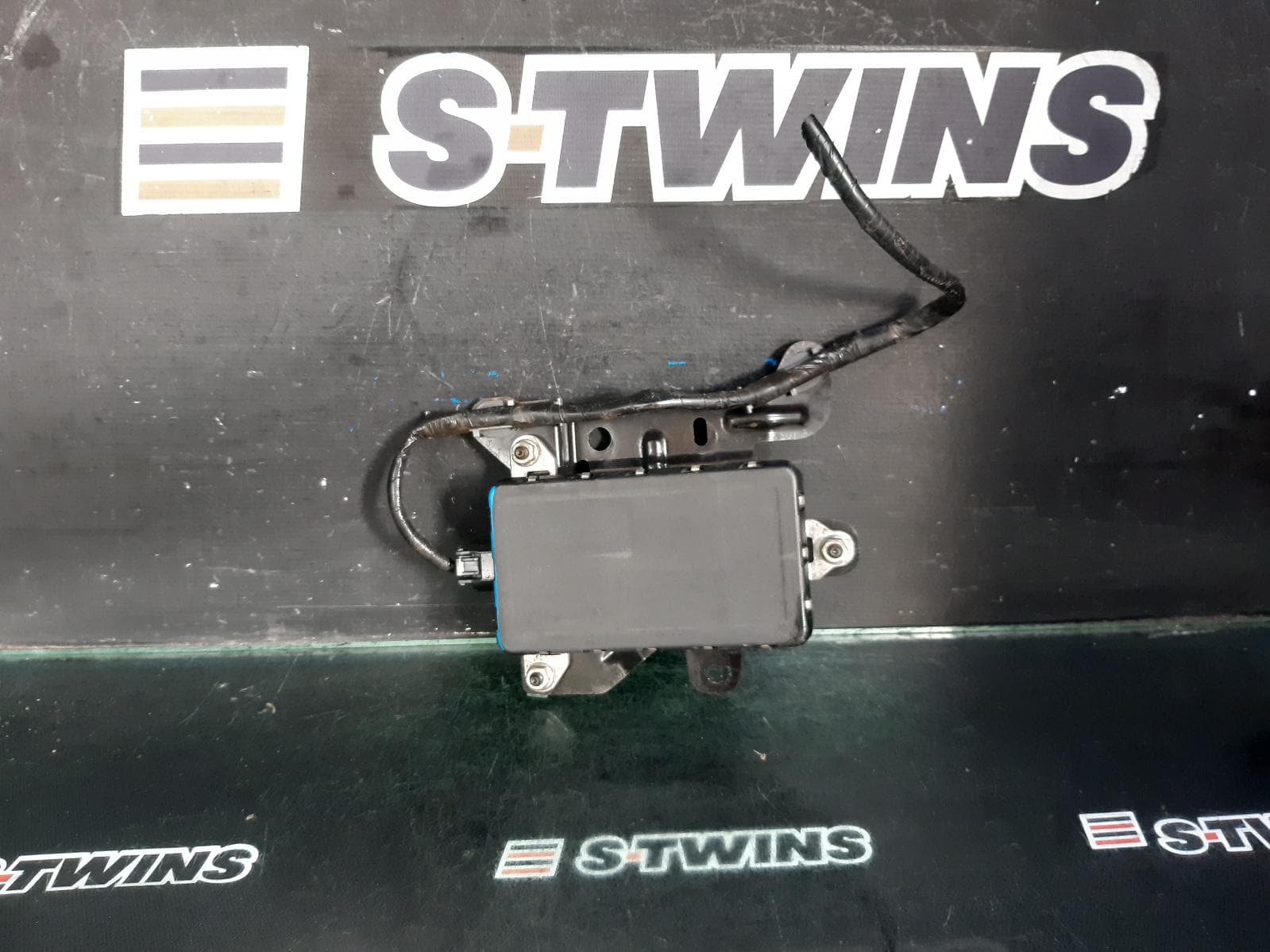 Used auto part listing image: 2012 MAZDA CX5 REVERSE CAMERA BLIND SPOT MONITOR SENSOR (RH REAR BEHIND BUMPER), KE, 02/12-11/14 0000376315