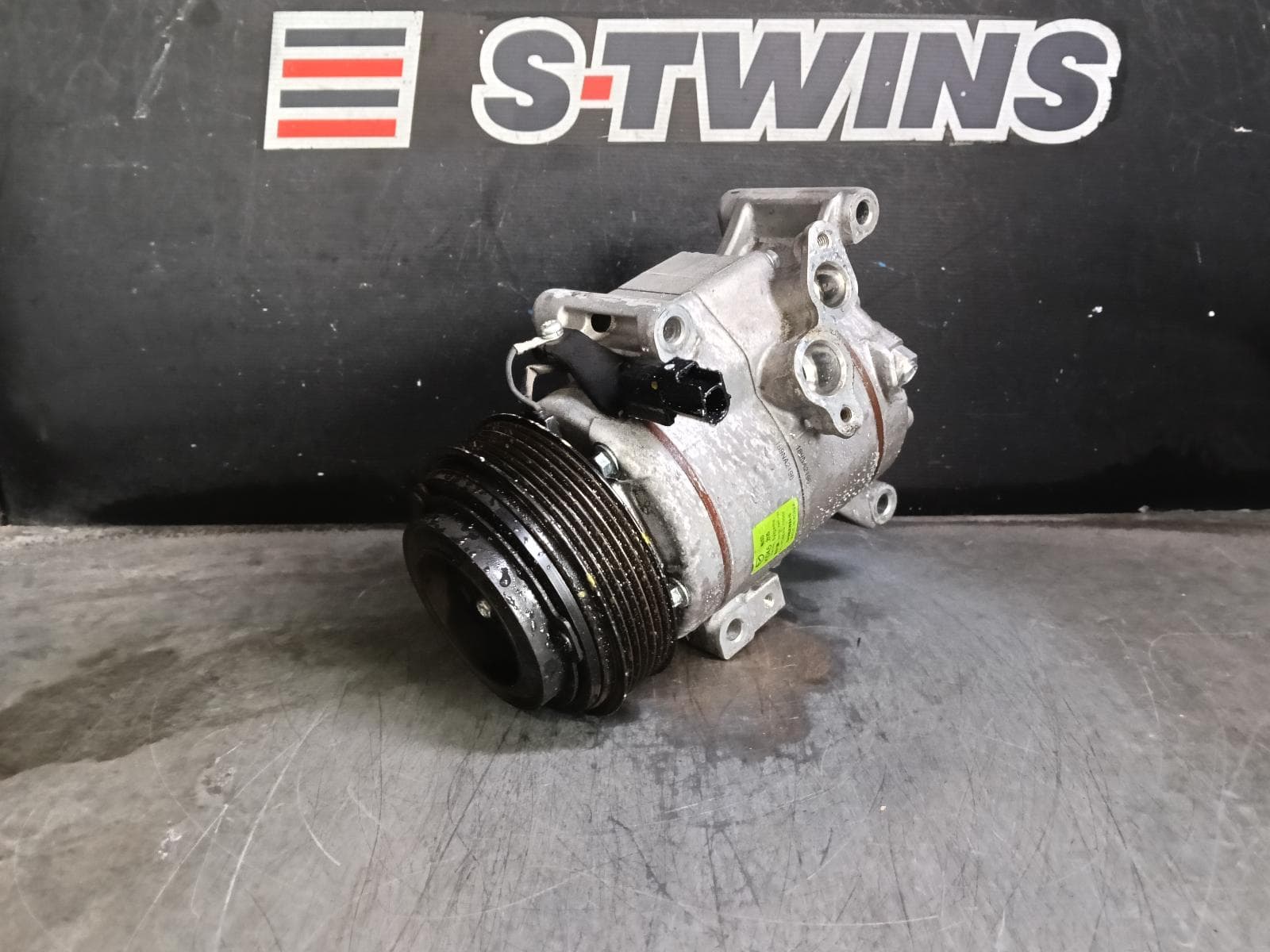 Used auto part listing image: 2018 MAZDA CX5 A C COMPRESSOR KF, PETROL, 2.5, PY-VPS CODE, 02/17- 0000378278