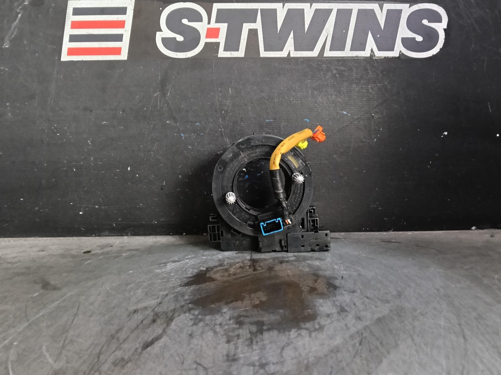 Used auto part listing image: 2018 MAZDA CX5 CLOCKSPRING, KF, W/ SMART BRAKE TYPE, 02/17- 0000378292
