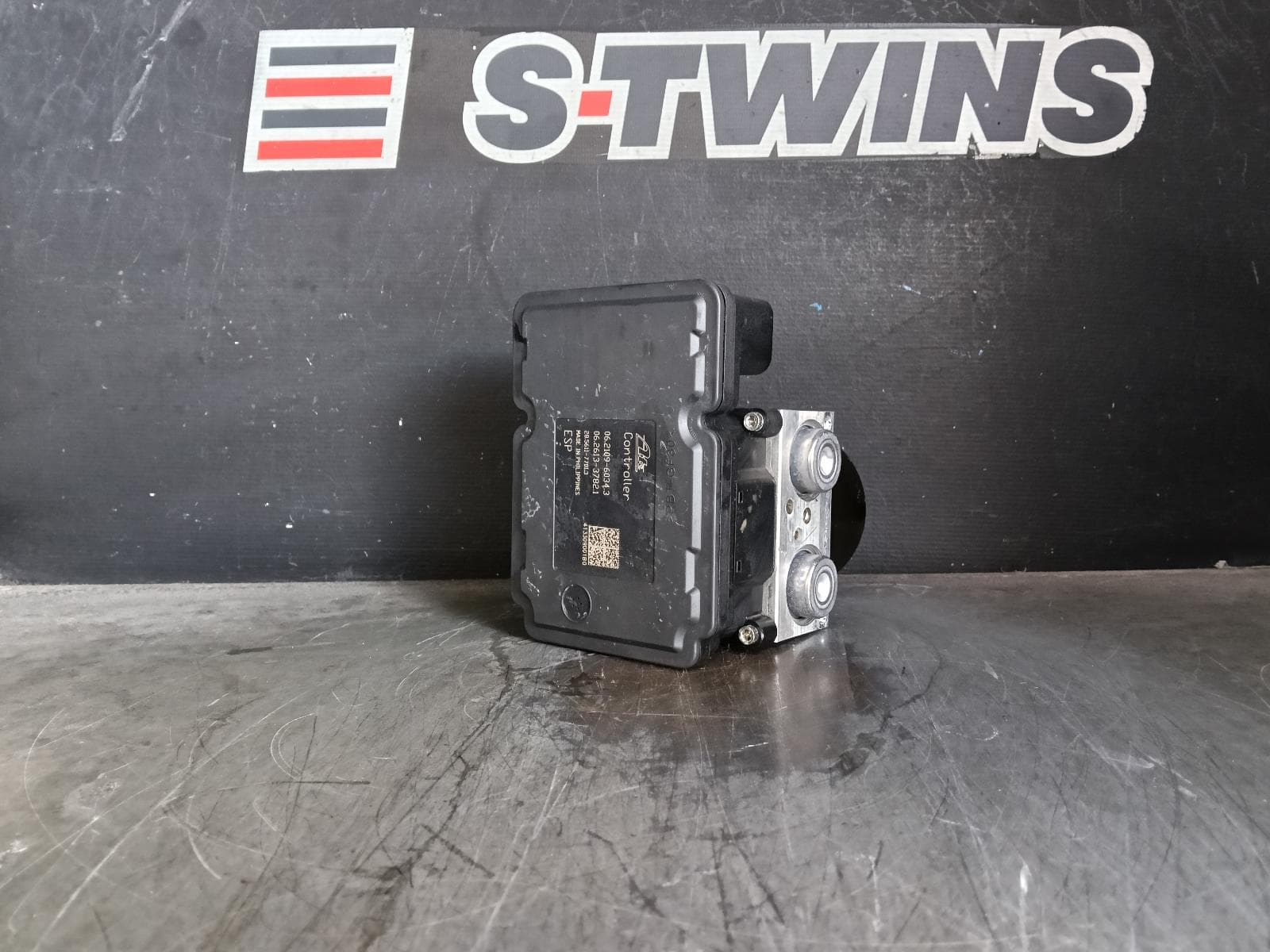 Used auto part listing image: 2014 MITSUBISHI LANCER ABS PUMP MODULATOR CJ, P/N 4670A719, 07/07-10/15 0000379090