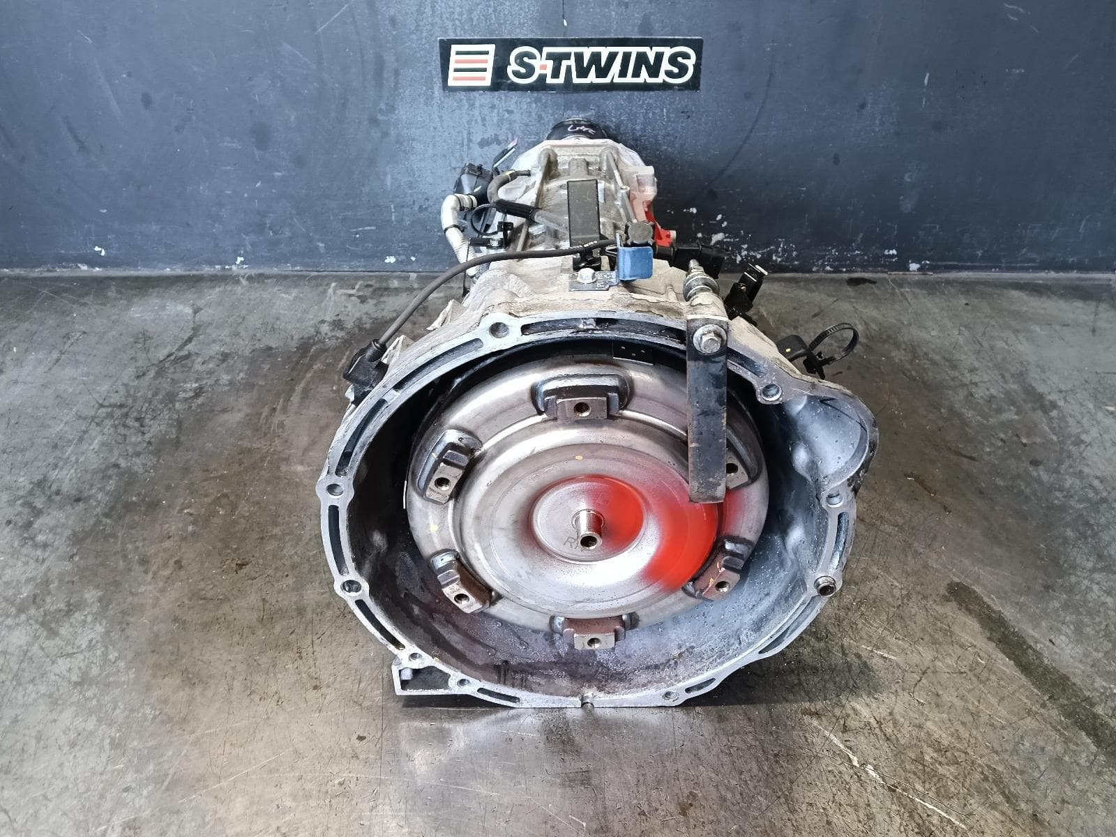 Used auto part listing image: 2020 HYUNDAI ILOAD/IMAX TRANS GEARBOX AUTO, DIESEL, 2.5, D4CB, TURBO, 5 SPEED, SINGLE PLUG TYPE, TQ, 11/19-03/21 0000379397