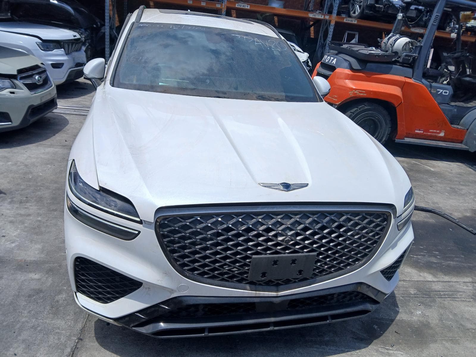 2023 GENESIS GV70 11