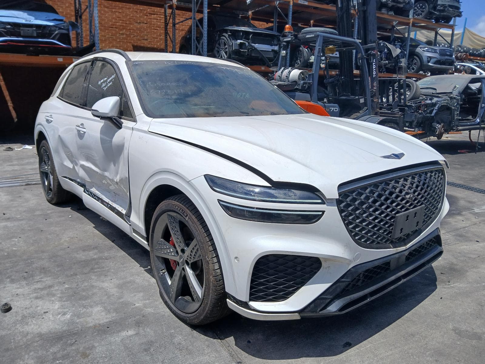 2023 GENESIS GV70 4