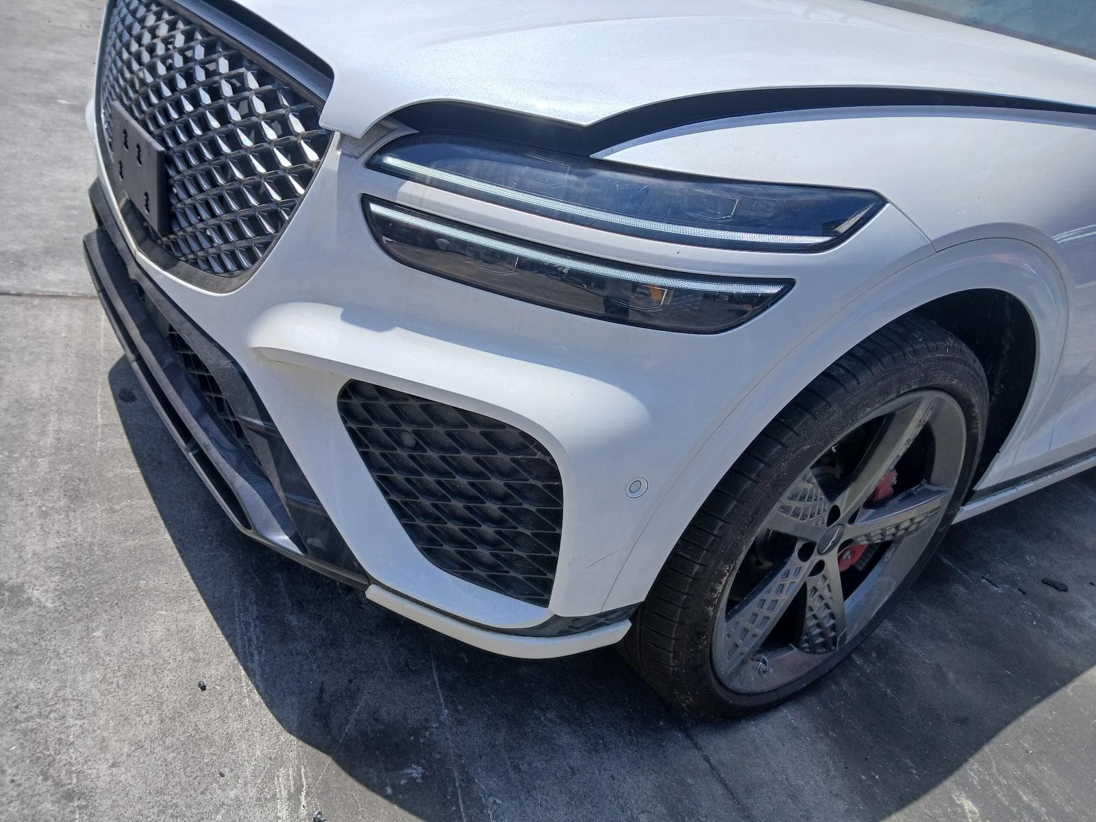 2023 GENESIS GV70 8
