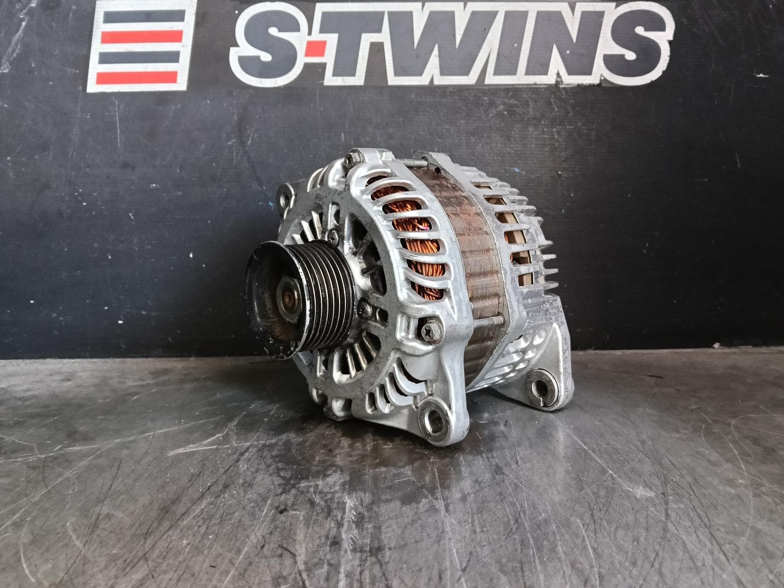 Used auto part listing image: 2015 NISSAN ALTIMA ALTERNATOR 3.5, VQ35, L33, 11/13-12/17 0000379600