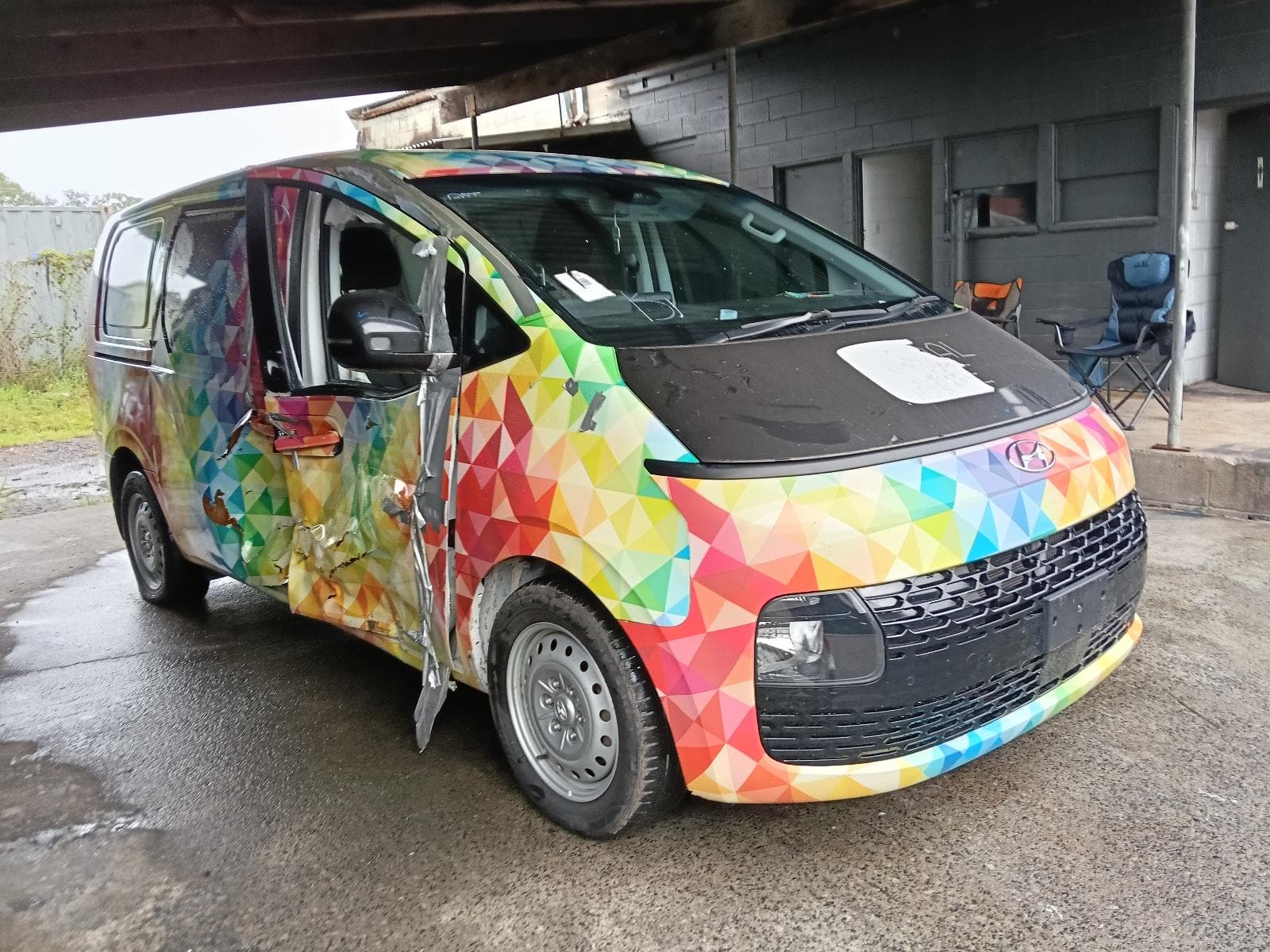 Featured wrecking vehicle: 2022 HYUNDAI STARIA (stock SPN471)