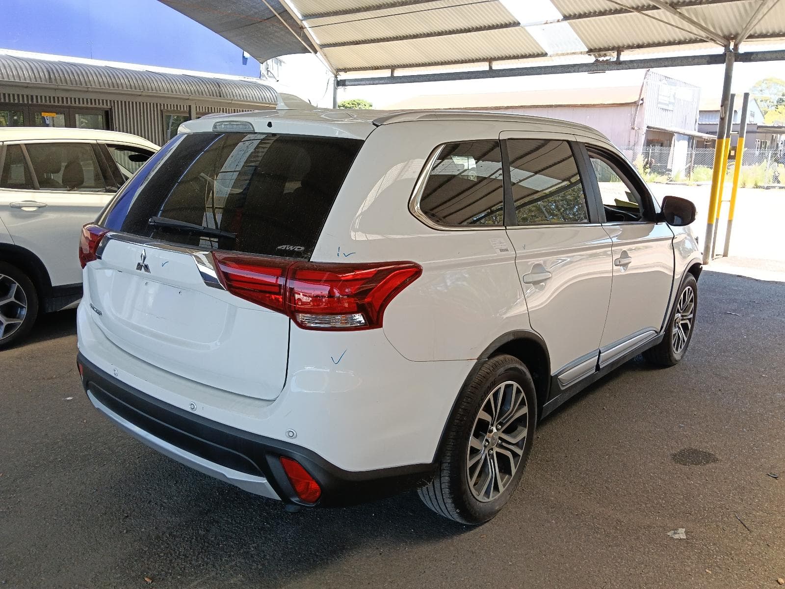 2017 MITSUBISHI OUTLANDER 5