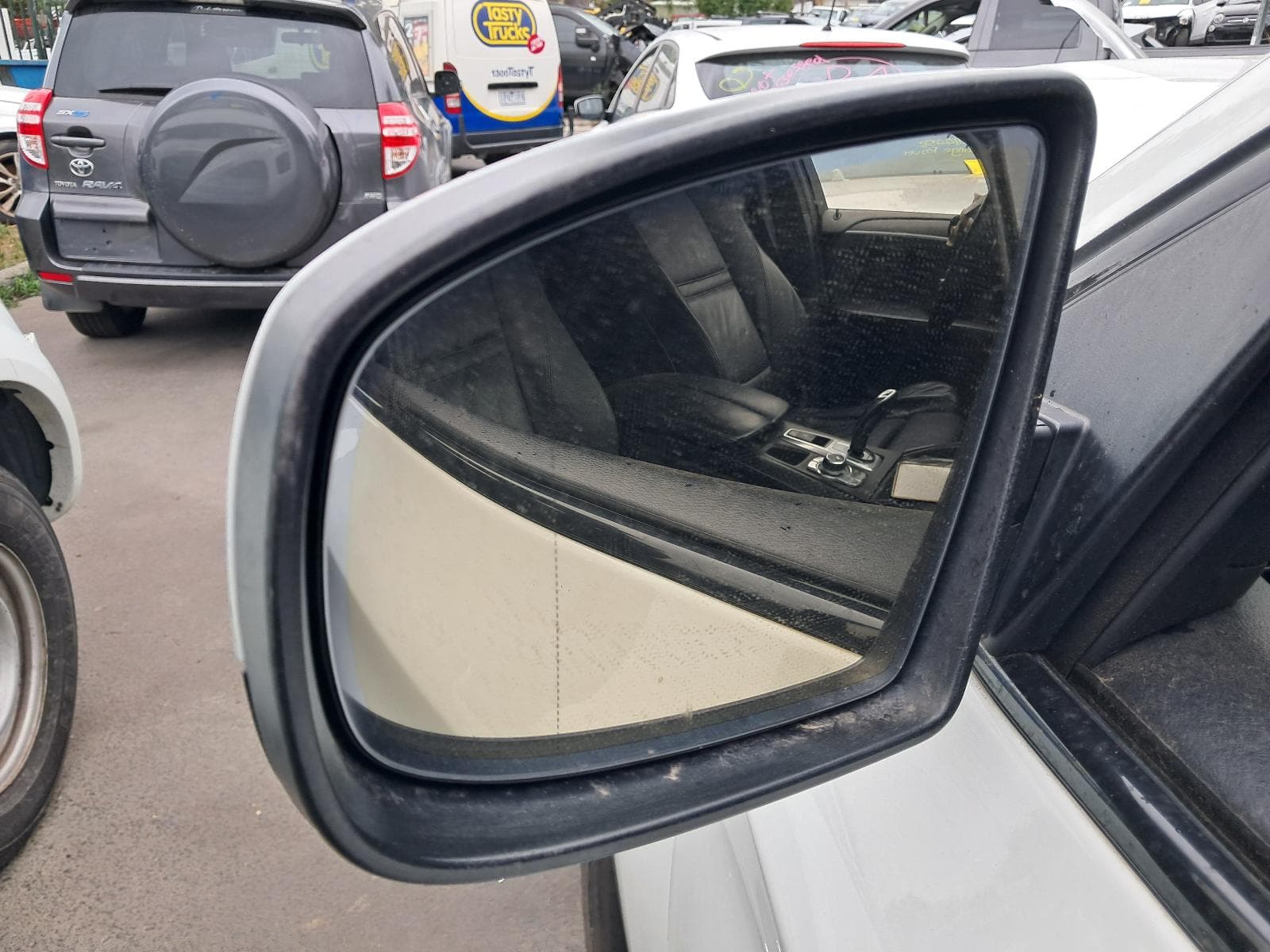 2011 BMW X6 14