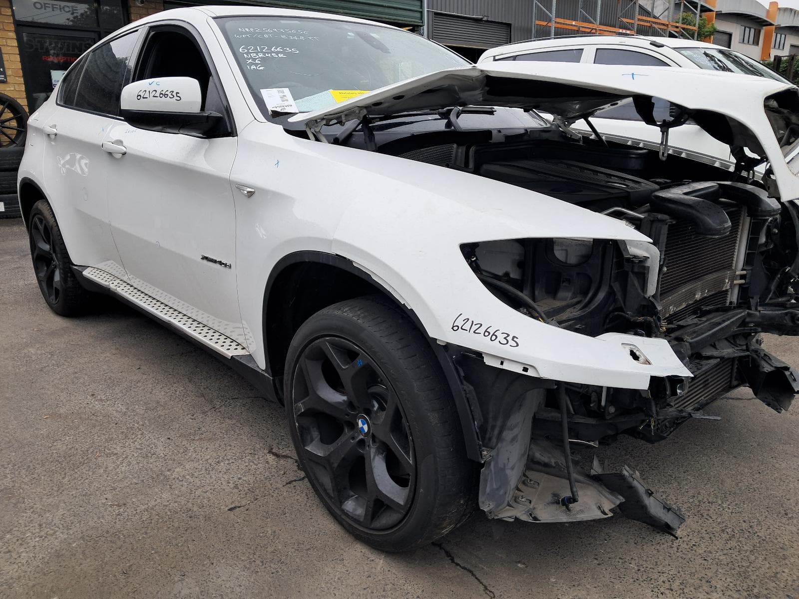 2011 BMW X6 4